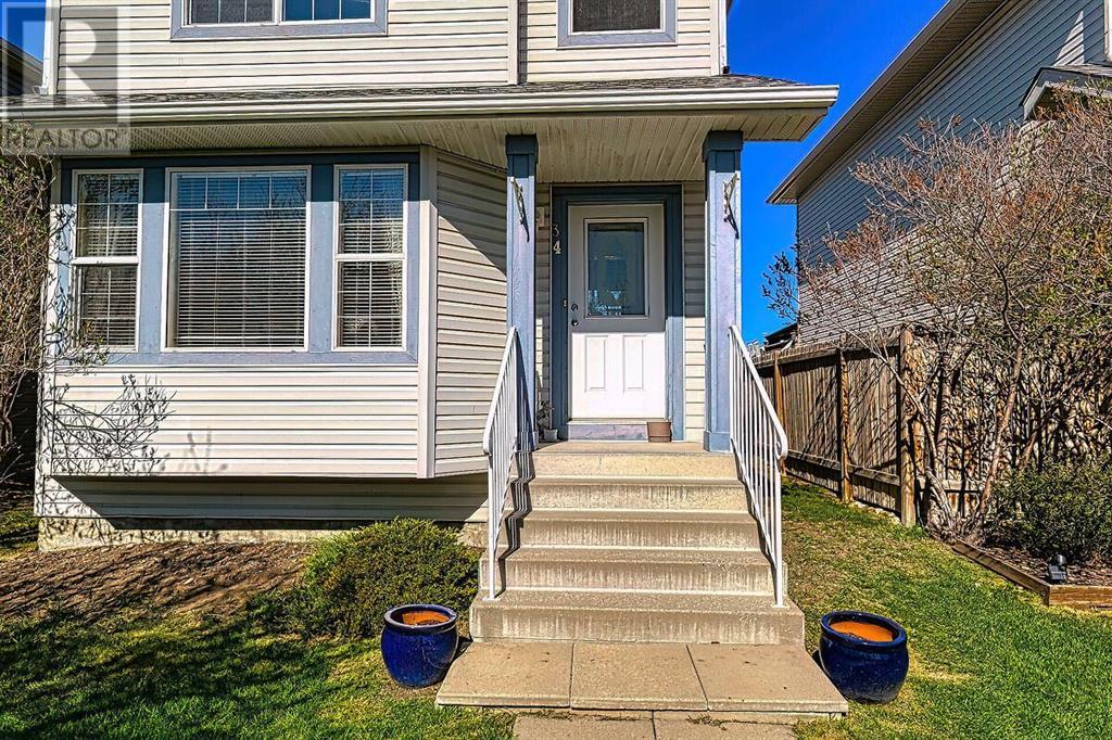 Property at 34 Citadel Bluff Close NW image 3