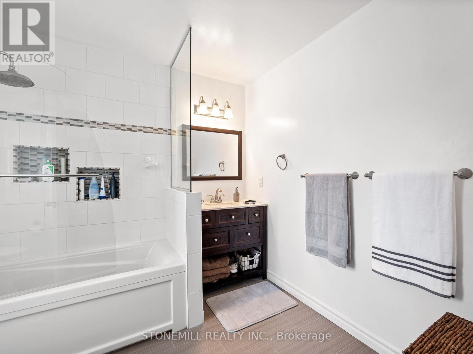 36 - 5031 East Mill Road, Mississauga (East Credit), Ontario  L5V 2M5 - Photo 31 - W12131545