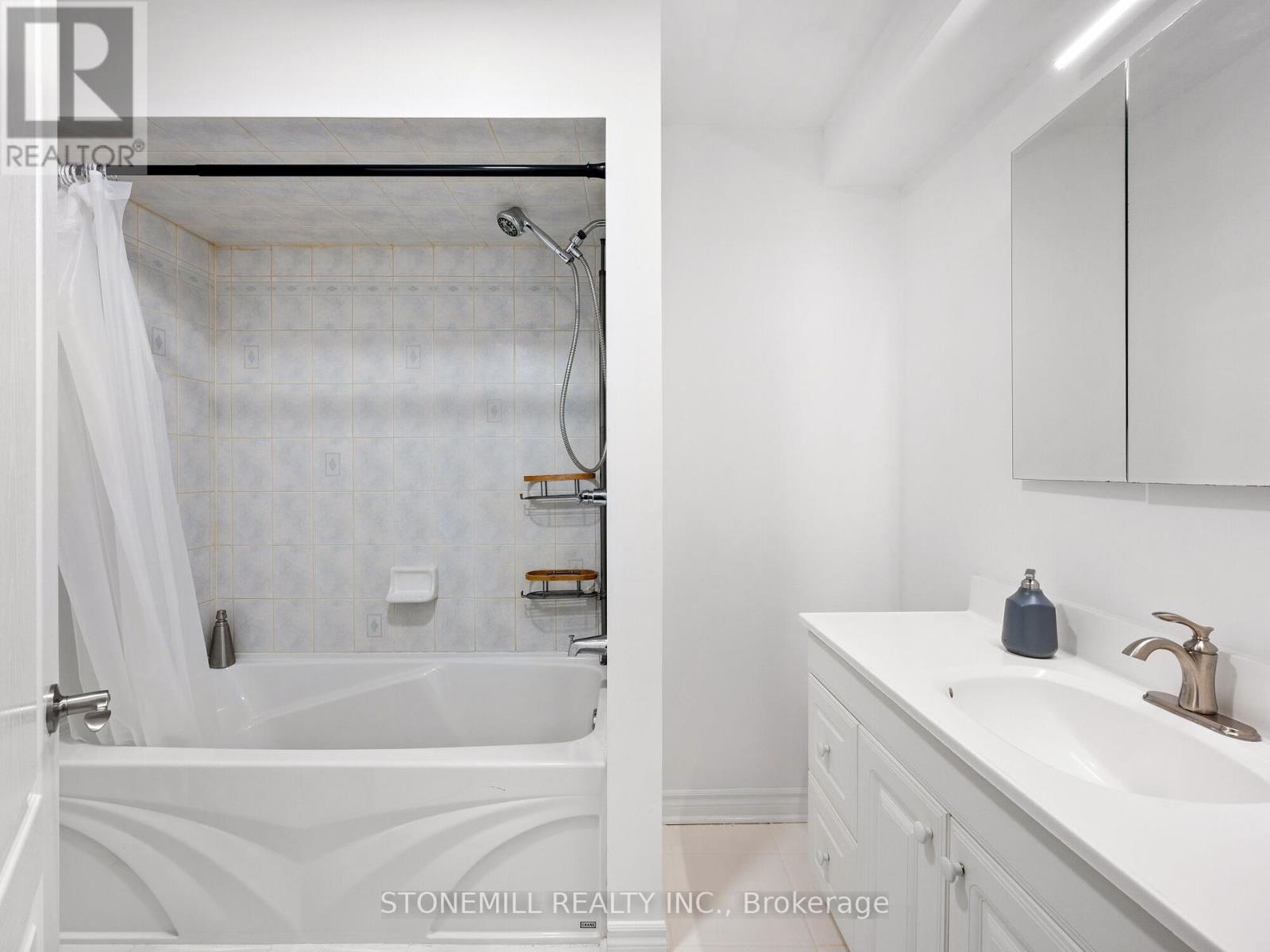 36 - 5031 East Mill Road, Mississauga (East Credit), Ontario  L5V 2M5 - Photo 42 - W12131545