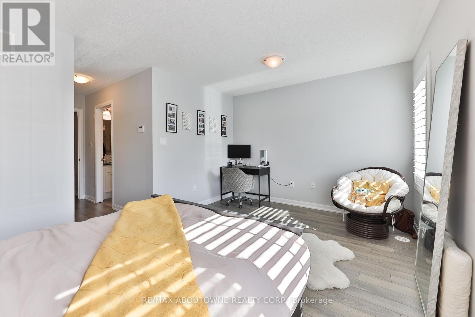 299 Jemima Drive, Oakville (Go Glenorchy), Ontario  L6M 0V6 - Photo 18 - W12131580