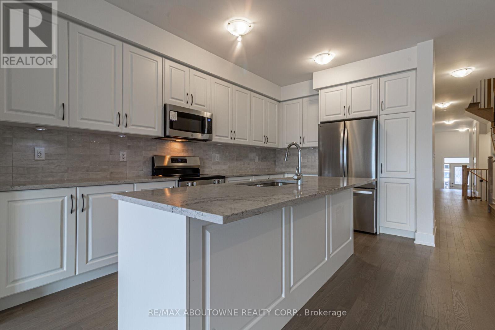 1212 Dartmouth Crescent, Oakville (Jm Joshua Meadows), Ontario  L6H 3Z9 - Photo 4 - W12131605