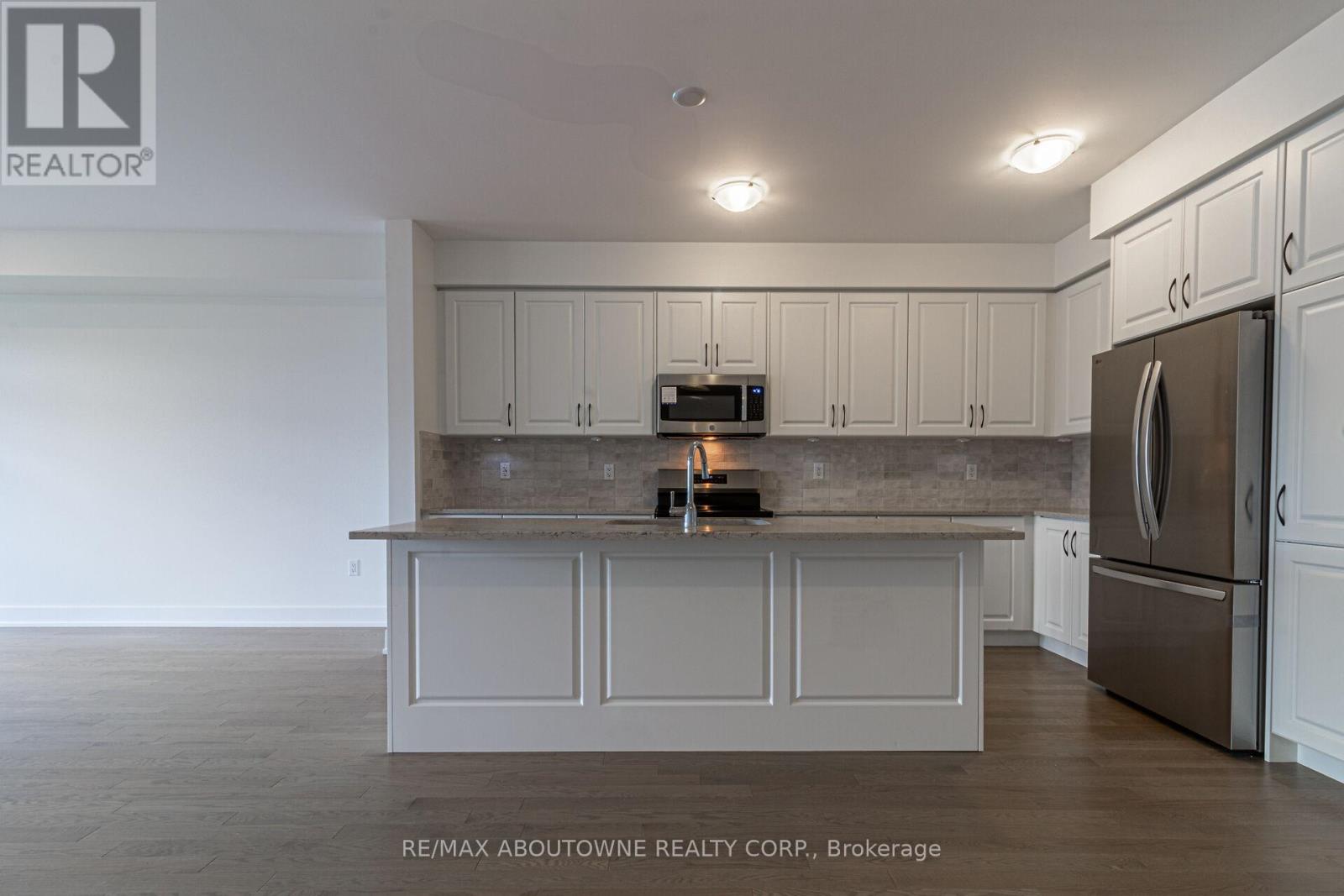 1212 Dartmouth Crescent, Oakville (Jm Joshua Meadows), Ontario  L6H 3Z9 - Photo 5 - W12131605