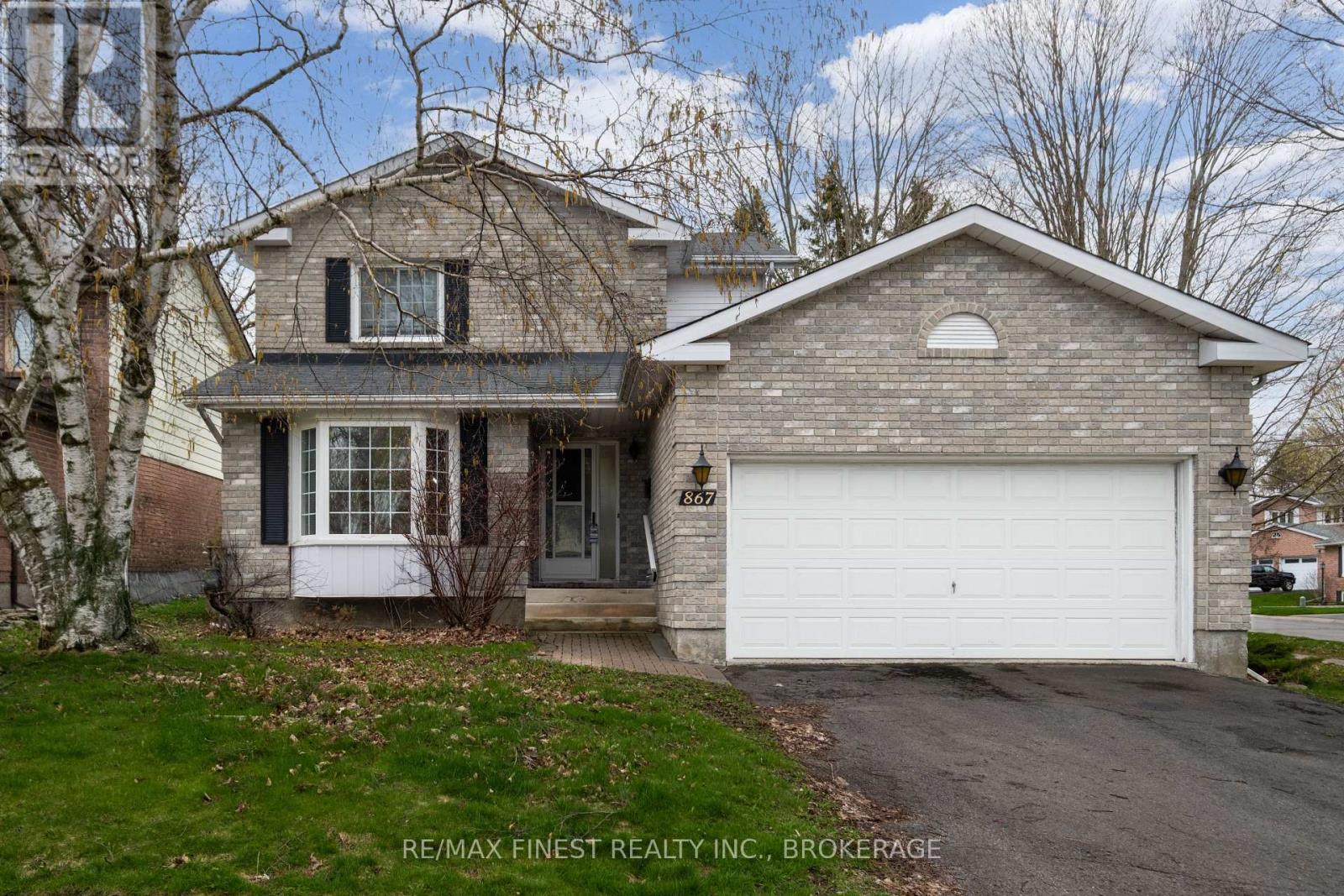 867 WOODSIDE DRIVE, Kingston, Ontario