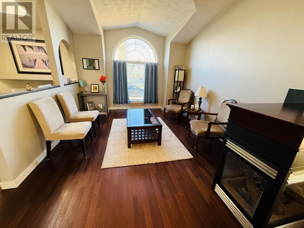 Property at 290 Peigan Court W image 5
