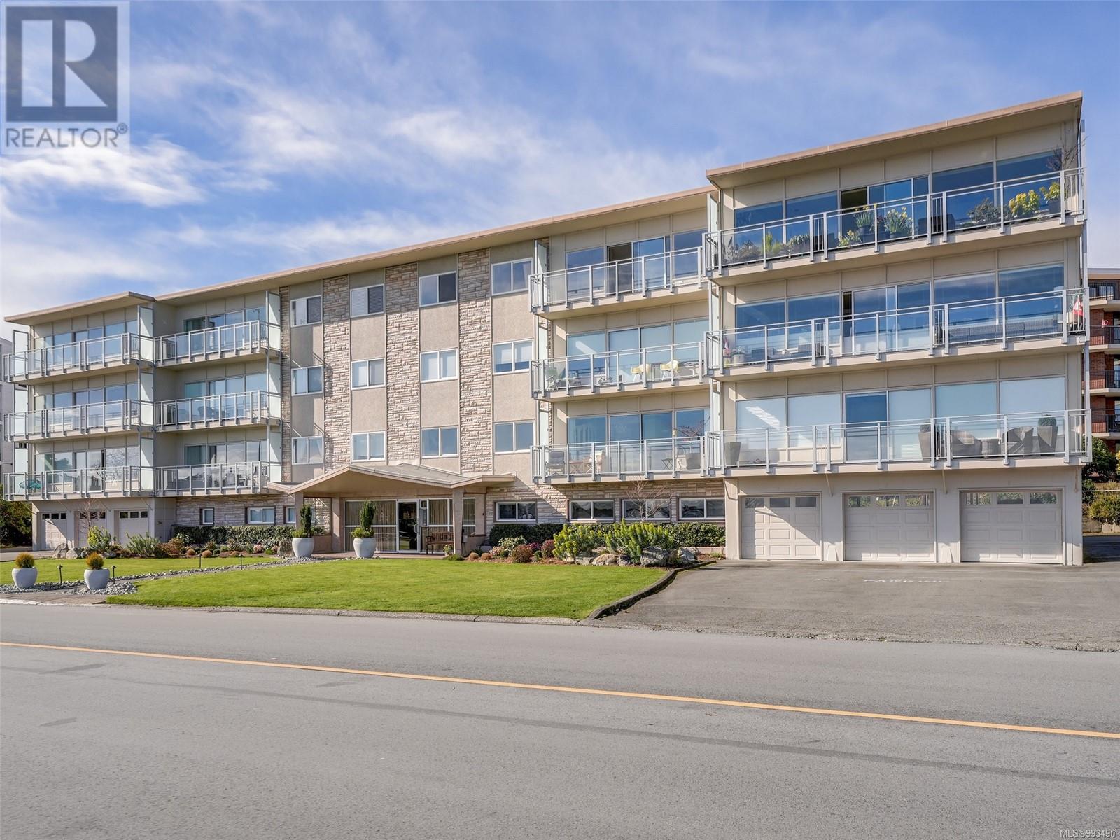 1 1476 Beach Dr, Oak Bay, British Columbia