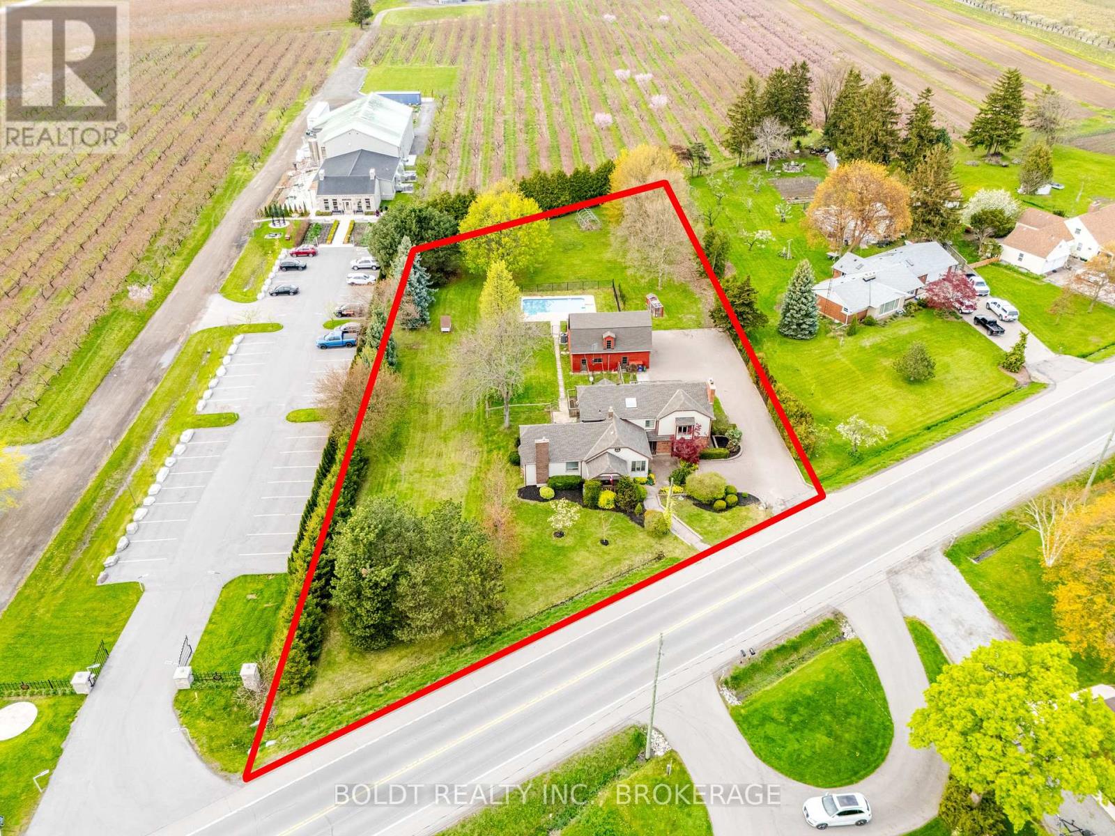 Property at 468 LAKESHORE ROAD image 5