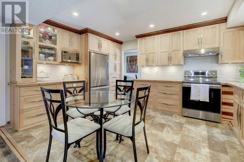 Property at 19 Edgewood Place NW image 3