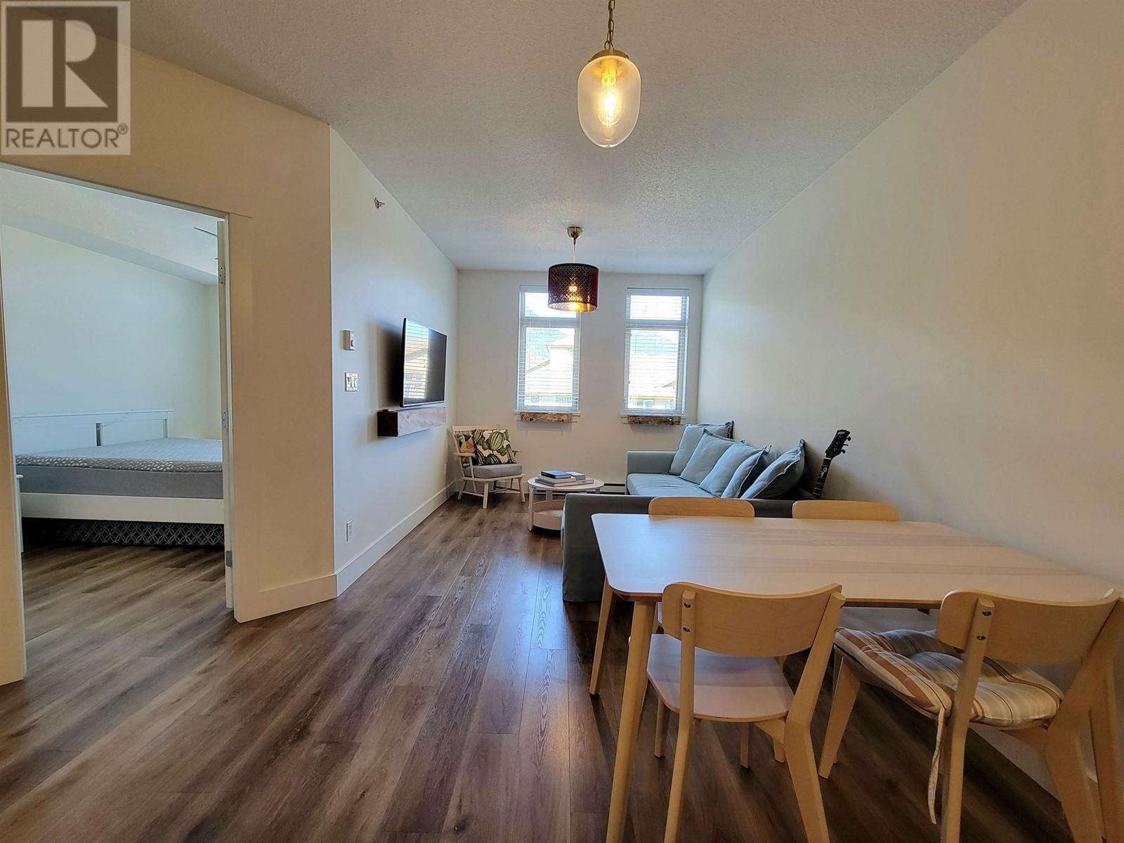305 7330 Arbutus Street, Pemberton, British Columbia  V0N 2L1 - Photo 4 - R2999844