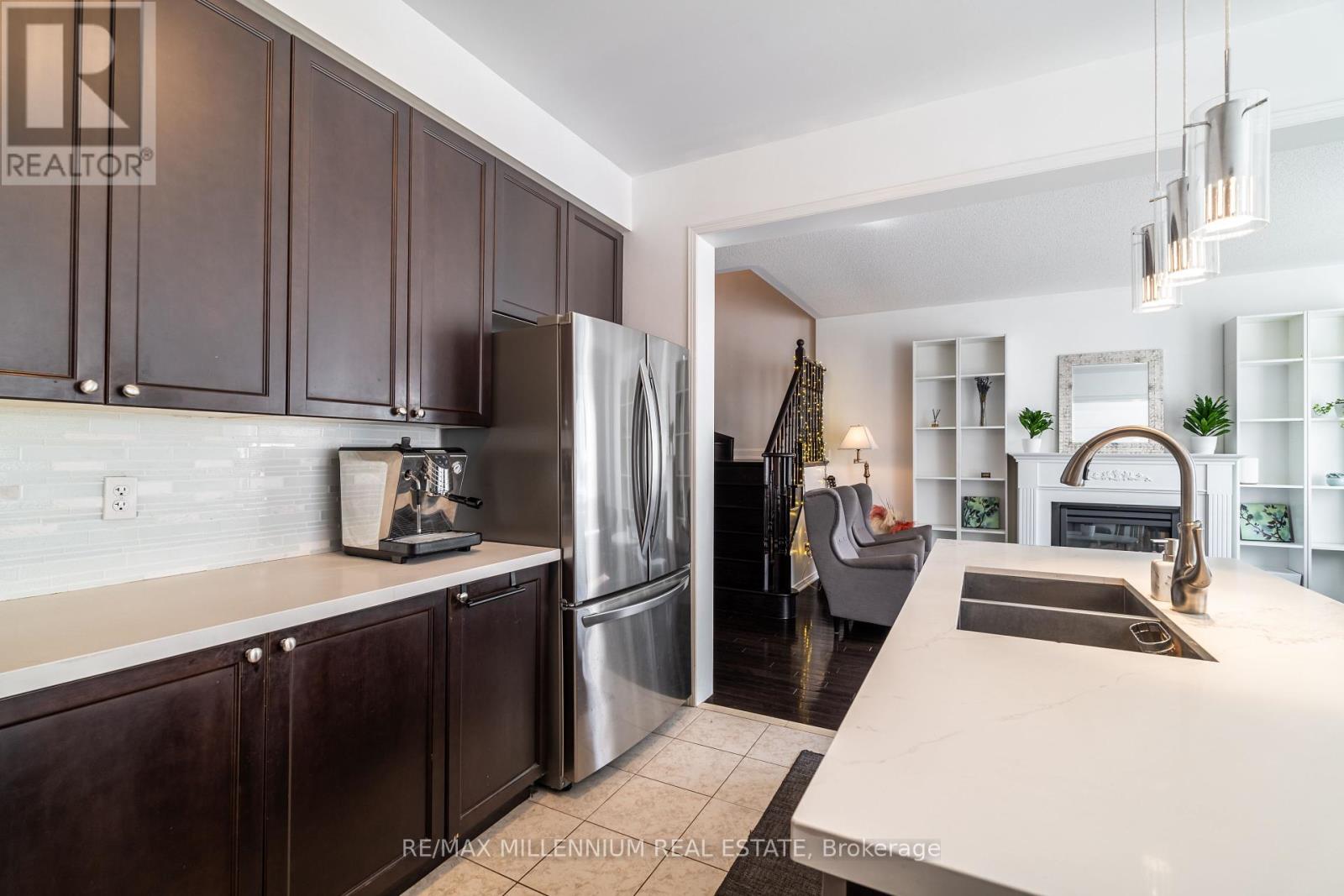 33 Britannia Avenue E, Oshawa, Ontario  L1L 0C1 - Photo 12 - E12065085