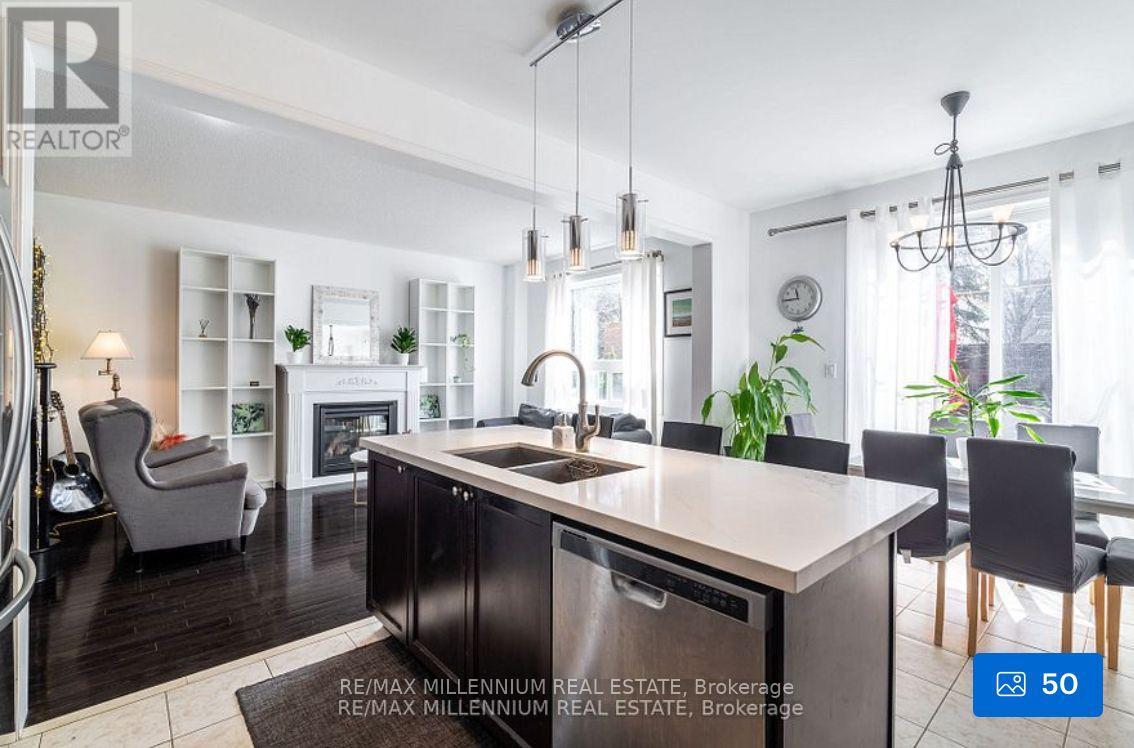 Property at 33 BRITANNIA AVENUE E image 1