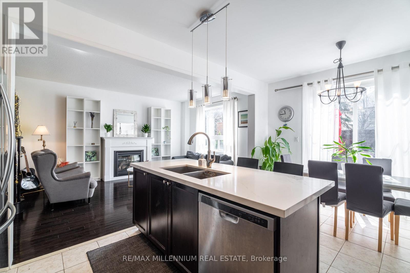 33 Britannia Avenue E, Oshawa, Ontario  L1L 0C1 - Photo 13 - E12065085
