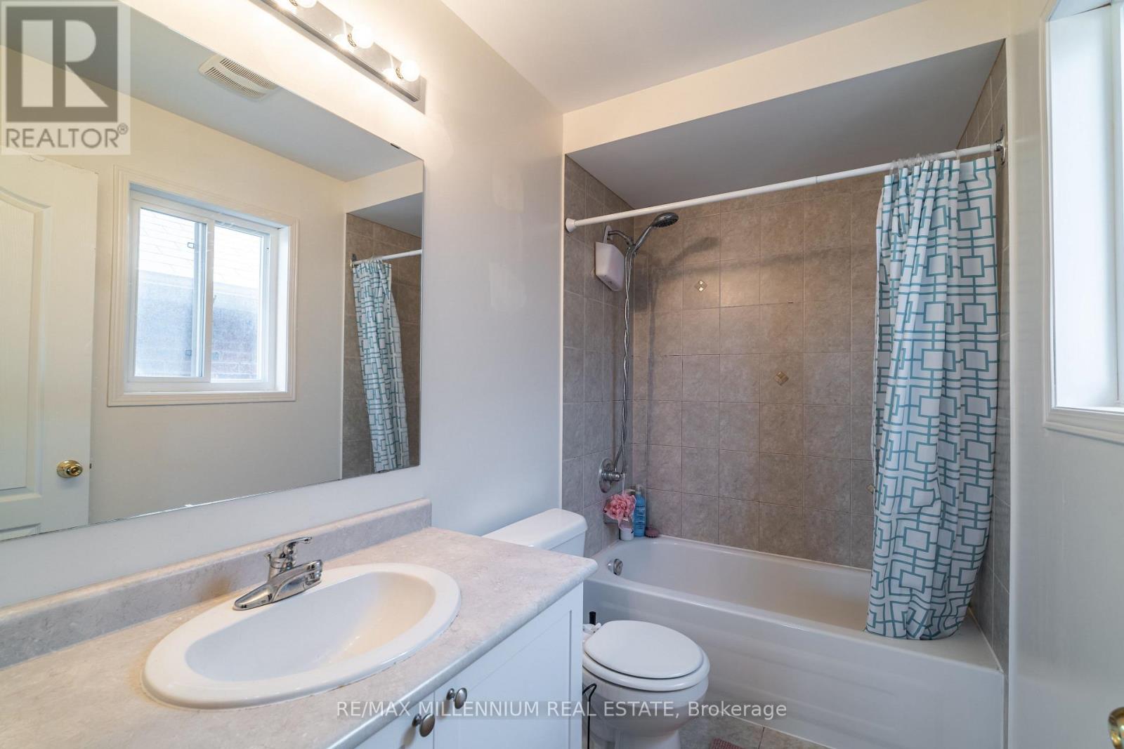 33 Britannia Avenue E, Oshawa, Ontario  L1L 0C1 - Photo 28 - E12065085