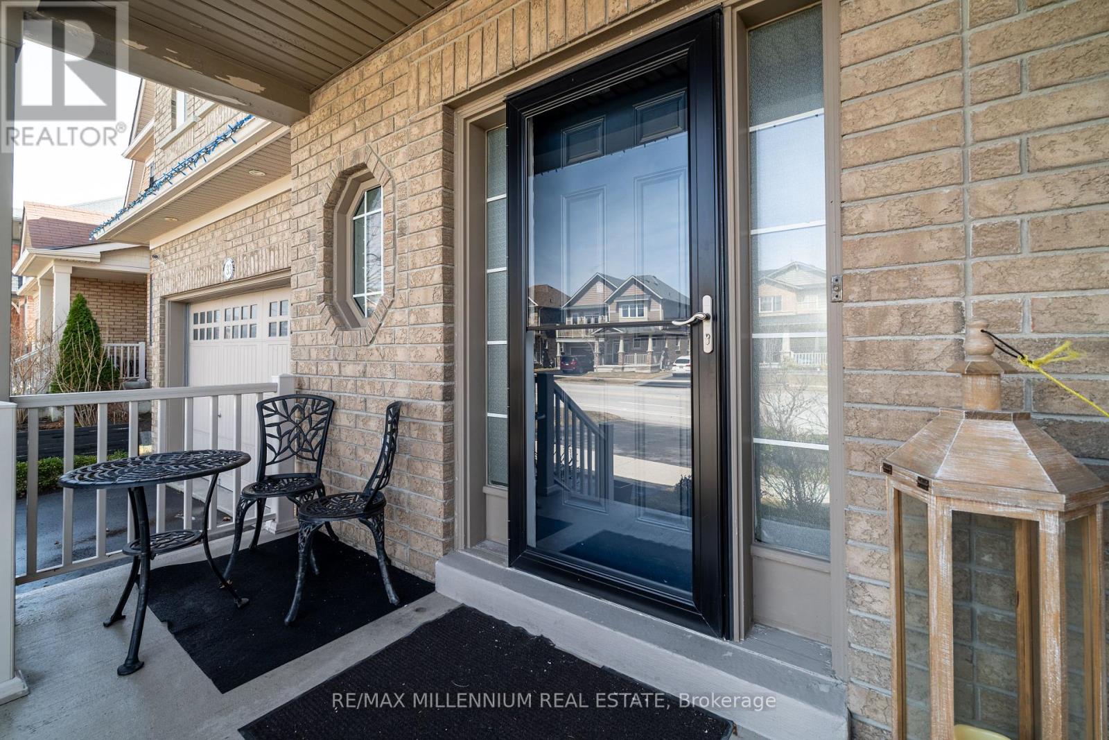 Property at 33 BRITANNIA AVENUE E image 5