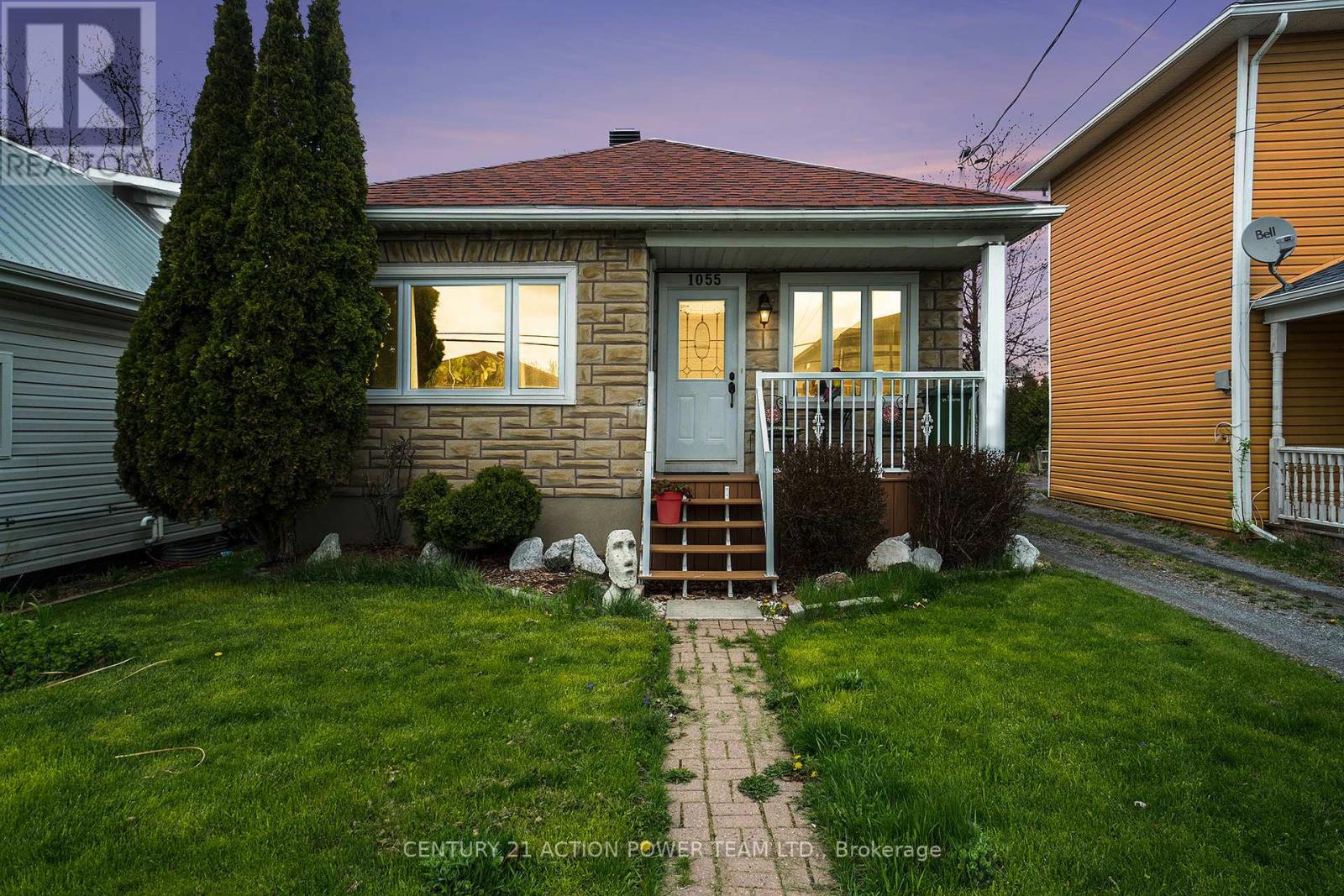 1055 NOTRE DAME STREET N, Russell, Ontario