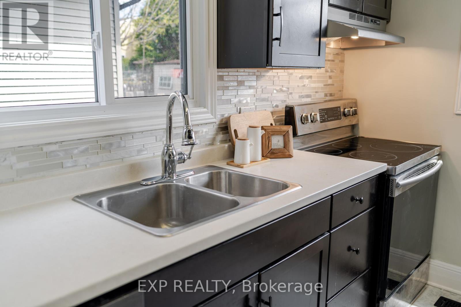 2394 Rondel Street, Ottawa, Ontario  K1B 4M2 - Photo 17 - X12131902