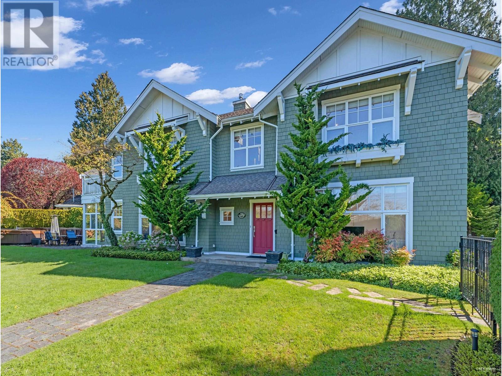 Property at 4379 ROSS CRESCENT image 2