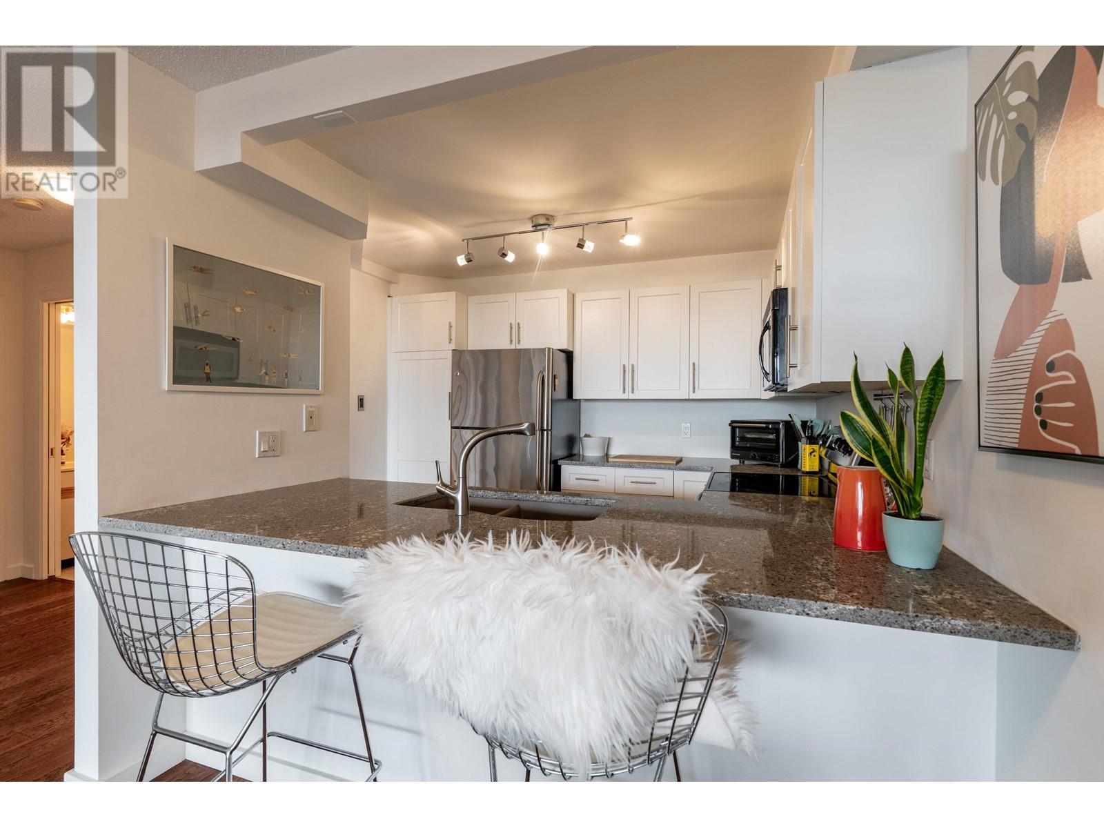 905 1065 Quayside Drive, New Westminster, British Columbia  V3M 1C5 - Photo 11 - R2999324