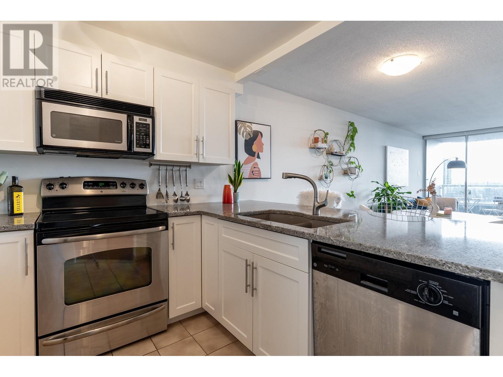 905 1065 Quayside Drive, New Westminster, British Columbia  V3M 1C5 - Photo 9 - R2999324