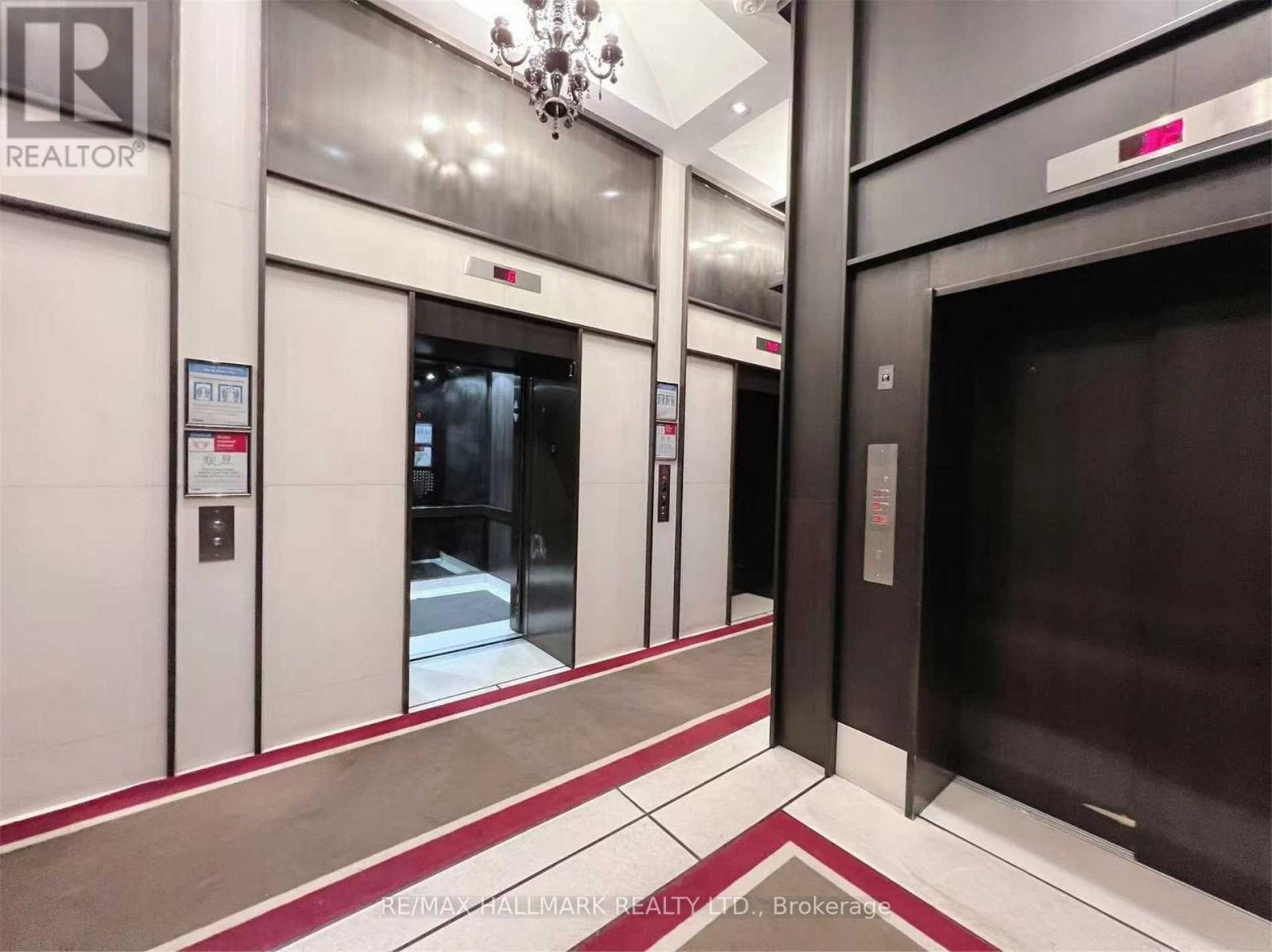 5006 - 197 Yonge Street, Toronto, Ontario  M5B 0C1 - Photo 6 - C12131627