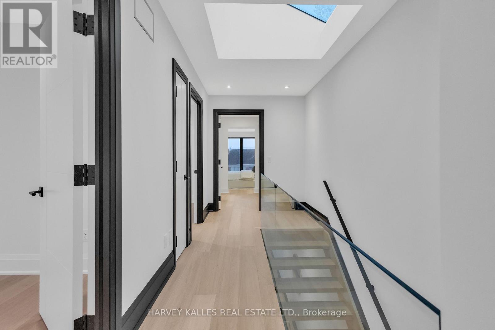 681 Glencairn Avenue, Toronto, Ontario  M6B 1Z8 - Photo 36 - C12131652