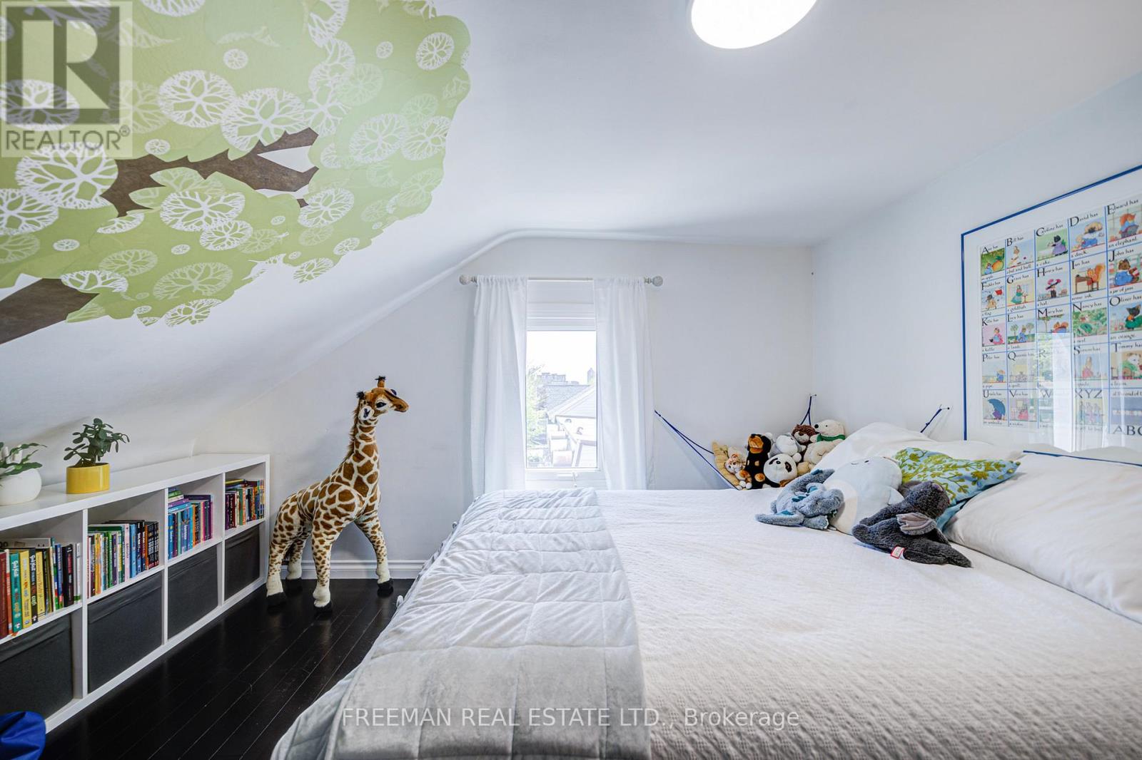1 Andrews Avenue, Toronto, Ontario  M6J 1S2 - Photo 19 - C12131779
