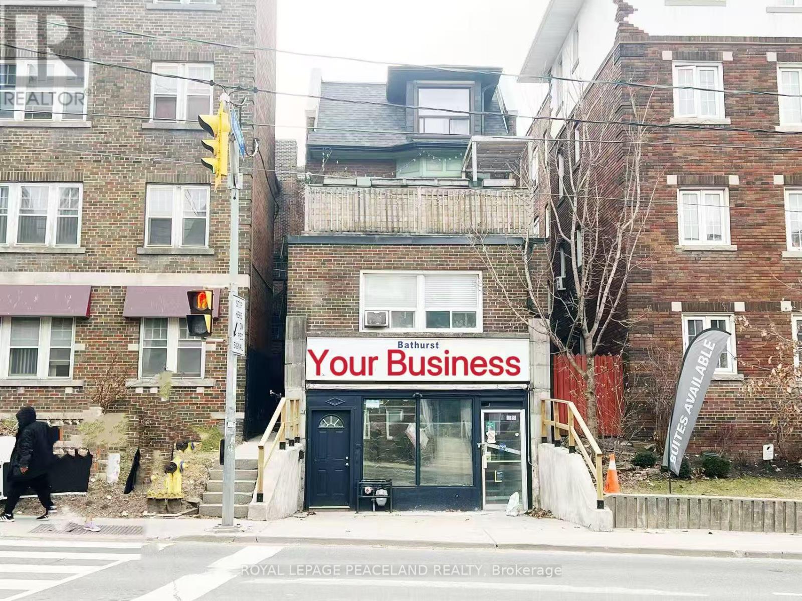 Ground - 1552 Bathurst Street, Toronto, Ontario  M5P 3H3 - Photo 4 - C12131814