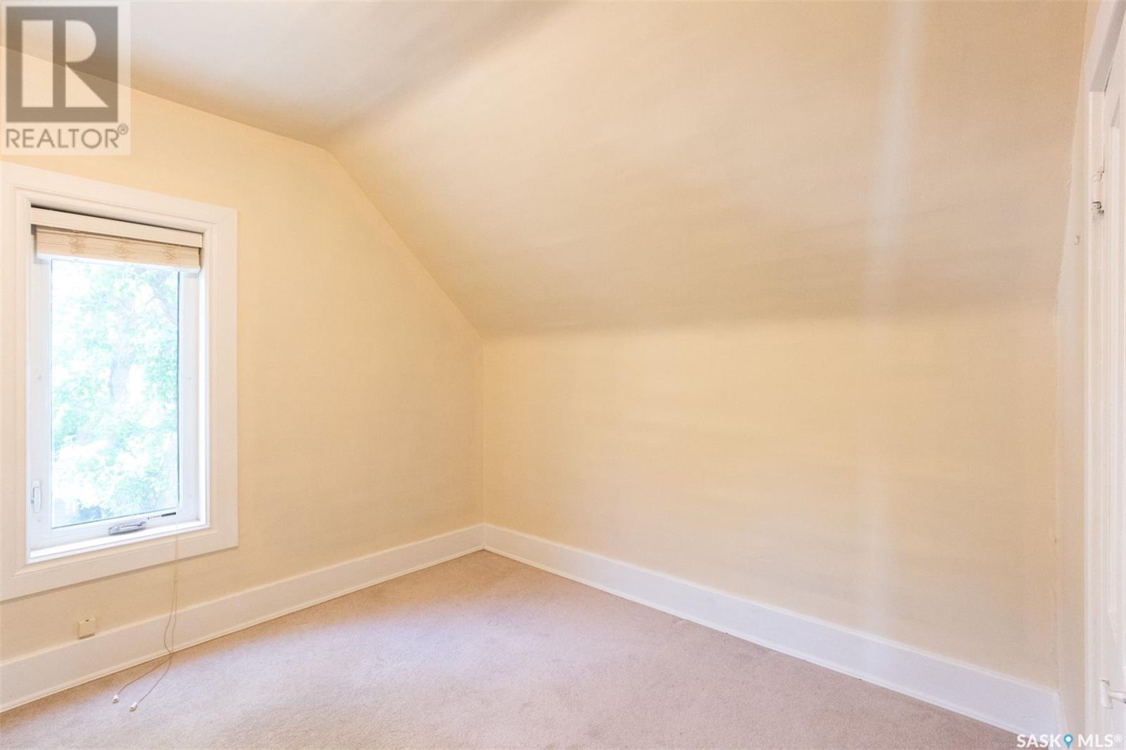 881 Elgin Avenue, Moose Jaw, Saskatchewan  S6H 4G6 - Photo 8 - SK004976