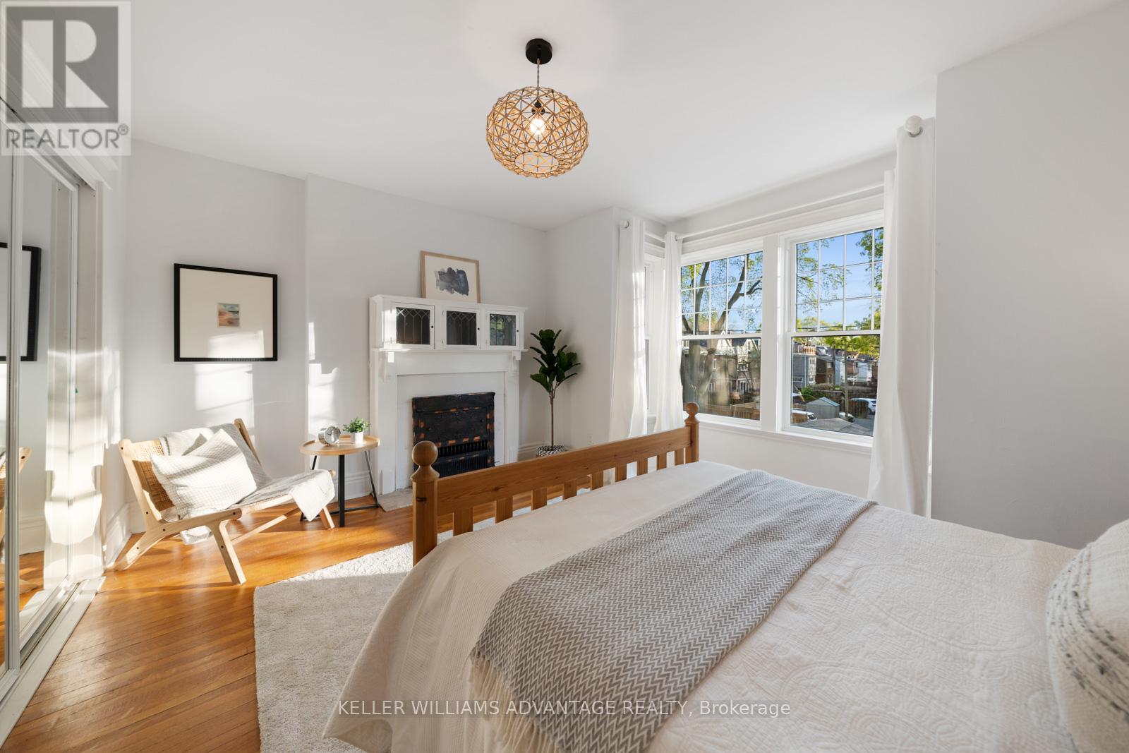 37 Brookmount Road, Toronto, Ontario  M4L 3N3 - Photo 15 - E12131695