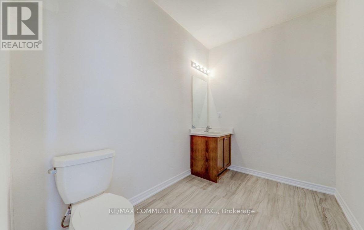 1126 Baltic Lane, Pickering, Ontario  L1X 0G9 - Photo 7 - E12131798