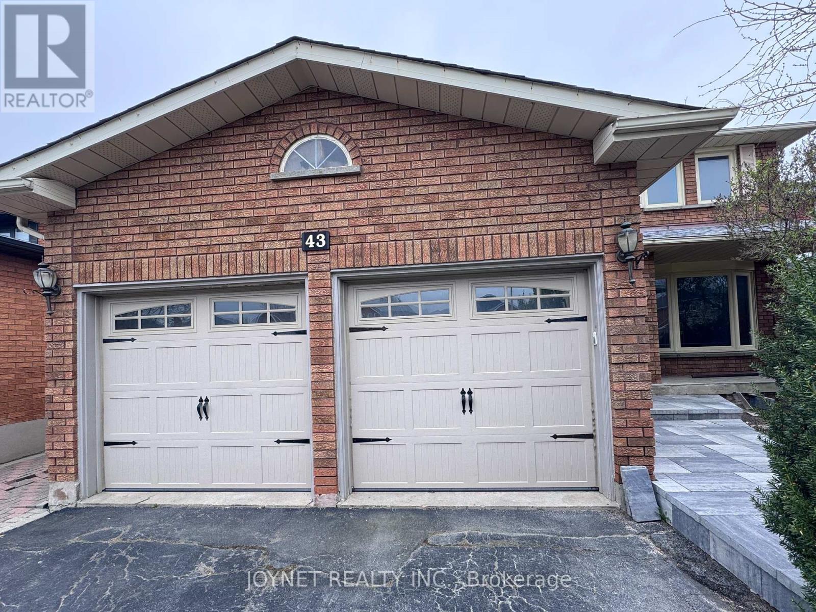 43 CASTLEHILL ROAD, Vaughan, Ontario