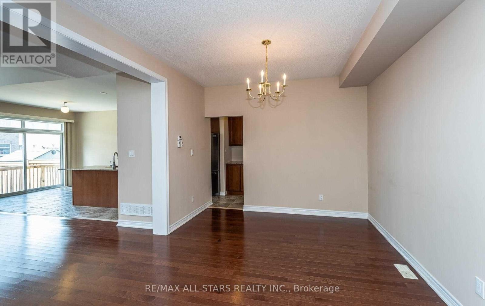 20 Beechener Street, Georgina, Ontario  L0E 1R0 - Photo 31 - N12131686