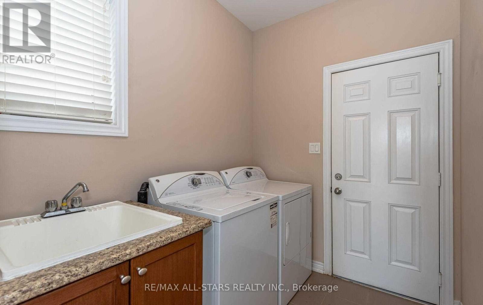 20 Beechener Street, Georgina, Ontario  L0E 1R0 - Photo 35 - N12131686