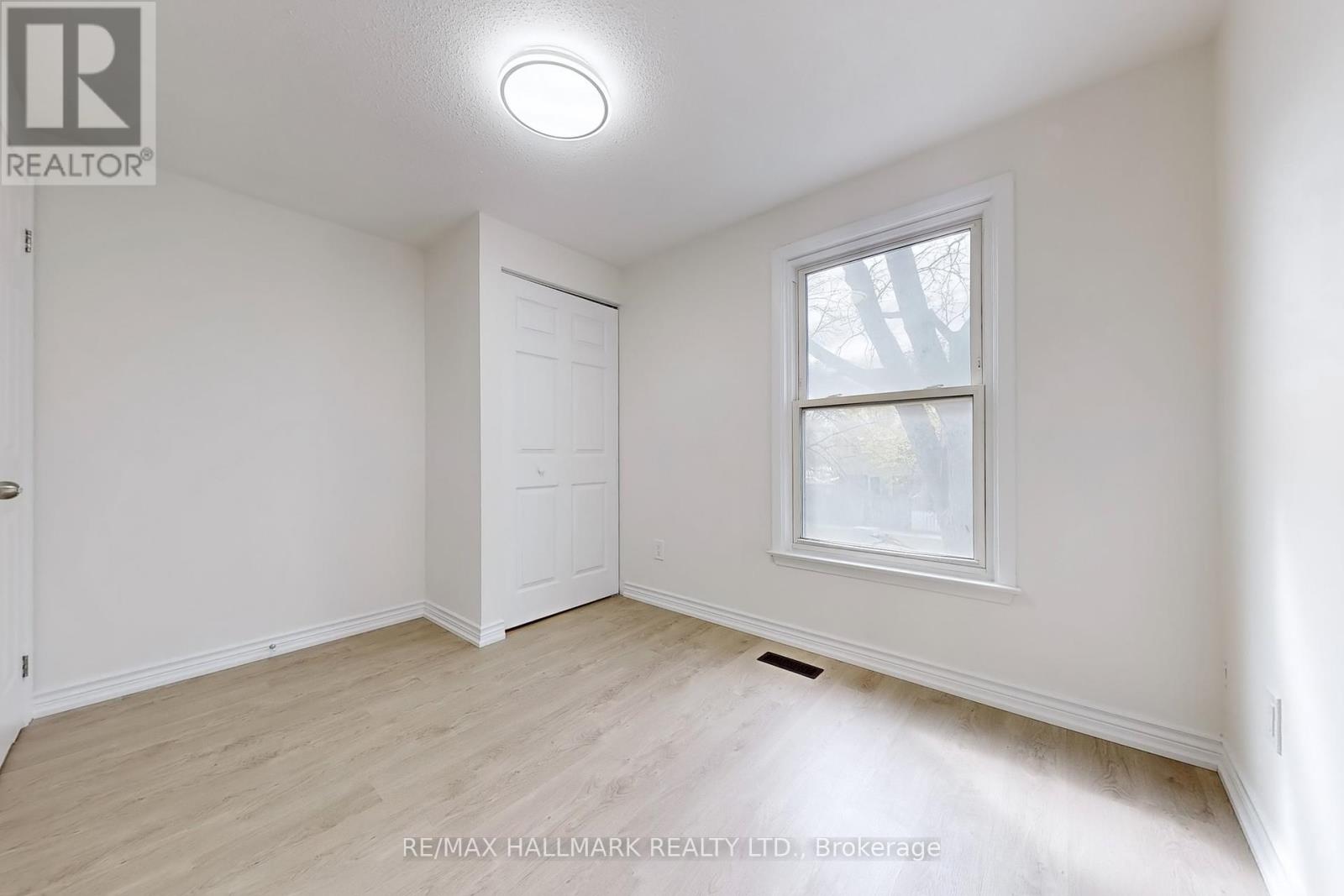 190 Springhead Gardens, Richmond Hill, Ontario  L4C 5C8 - Photo 24 - N12131713