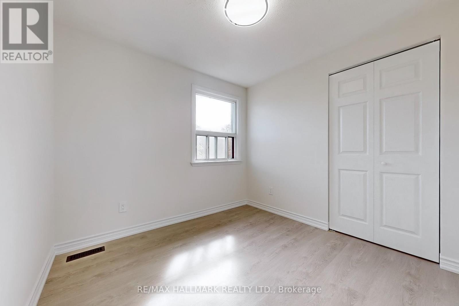 190 Springhead Gardens, Richmond Hill, Ontario  L4C 5C8 - Photo 26 - N12131713