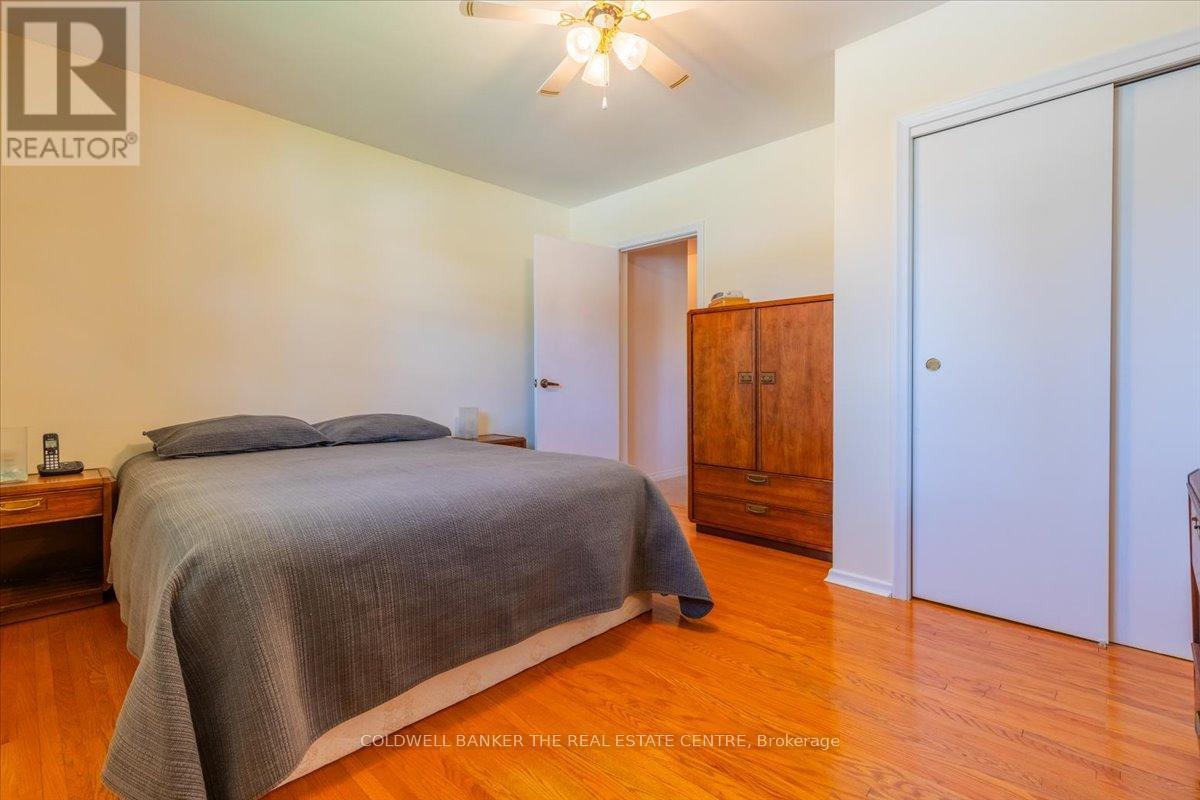 102 Park Avenue, Newmarket, Ontario  L3Y 1T7 - Photo 17 - N12131728