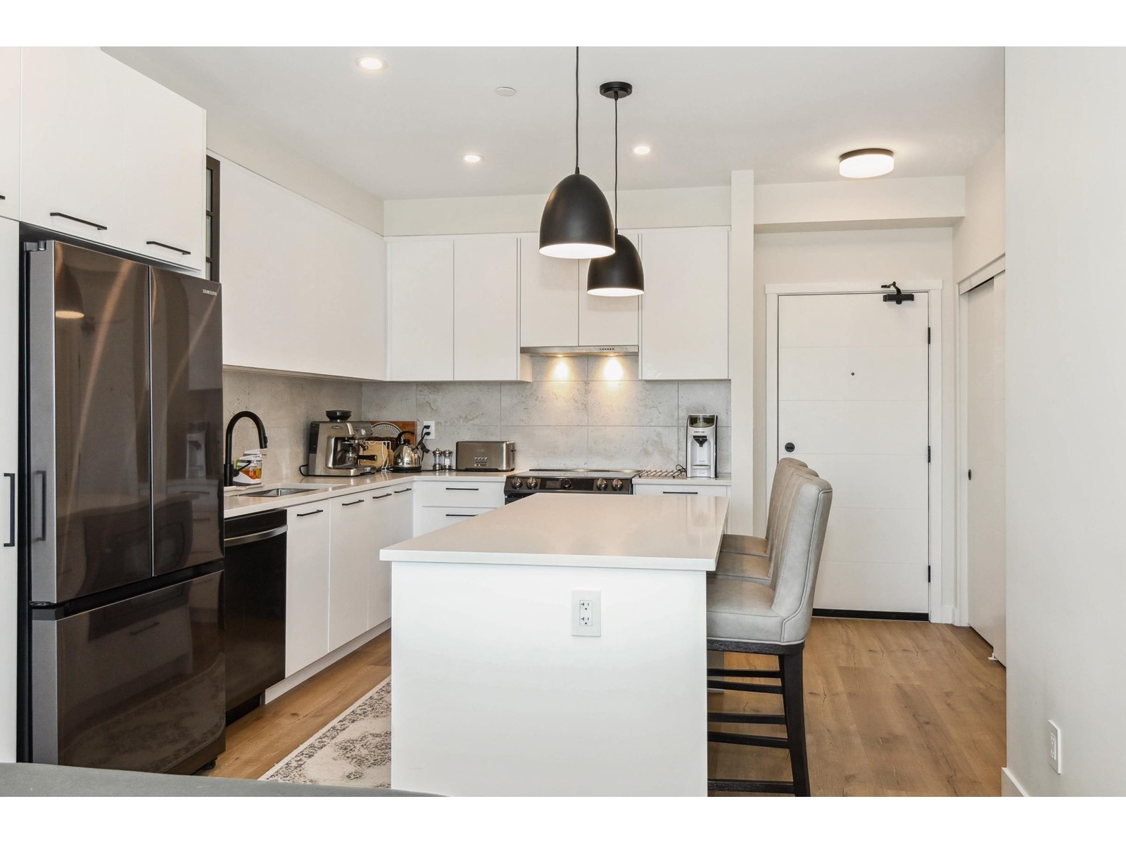 518 8117 200a Street, Langley, British Columbia  V2Y 3W9 - Photo 3 - R2999572