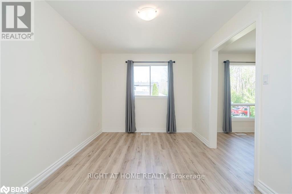 572 Spruce Street, Collingwood, Ontario  L9Y 4R2 - Photo 10 - S12131651