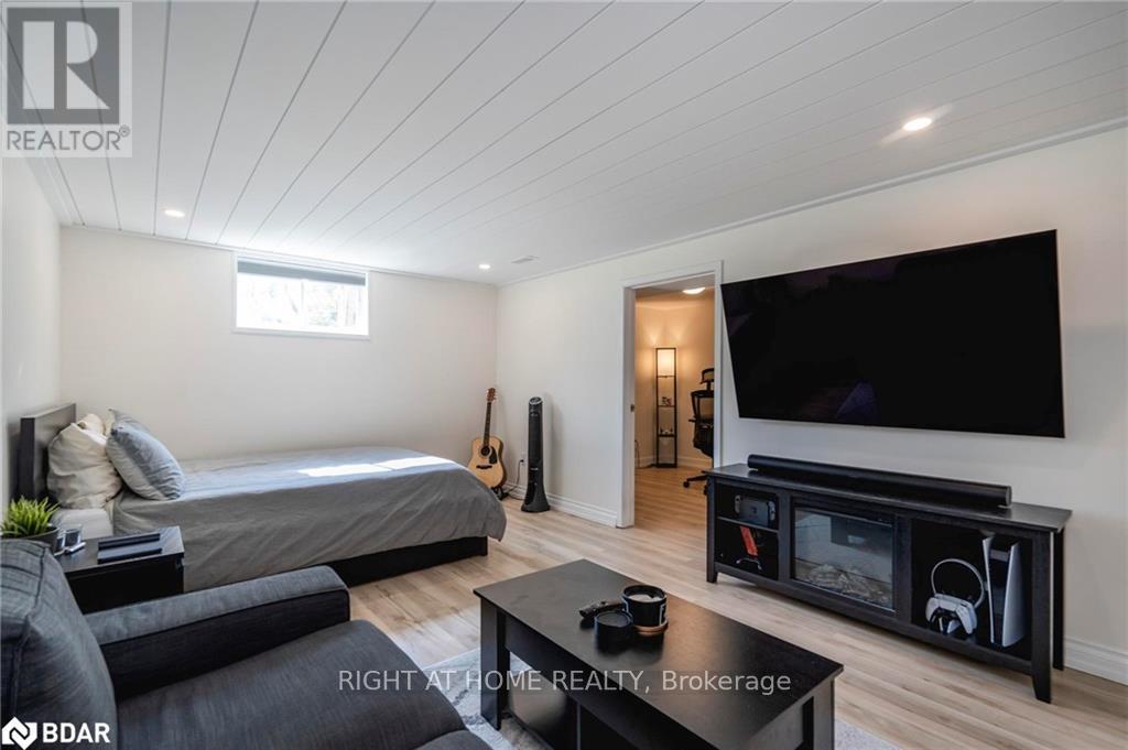 572 Spruce Street, Collingwood, Ontario  L9Y 4R2 - Photo 23 - S12131651