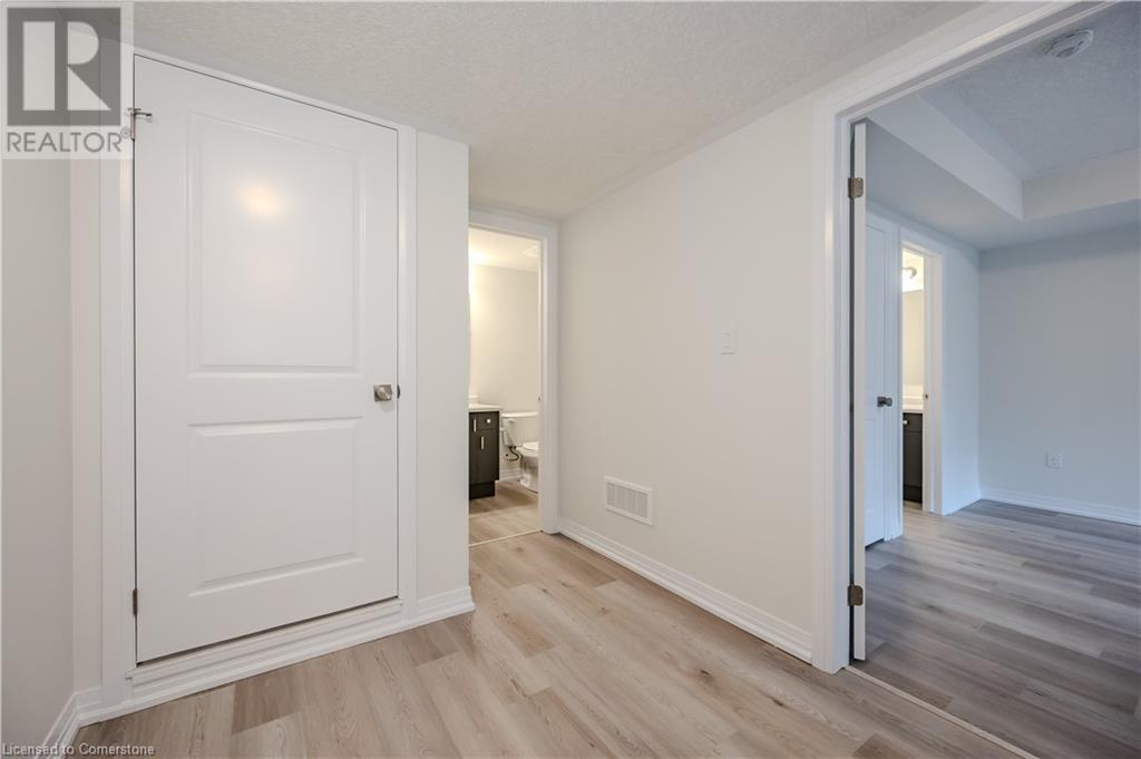 604 Benninger Drive, Kitchener, Ontario  N2E 0K5 - Photo 21 - 40724611