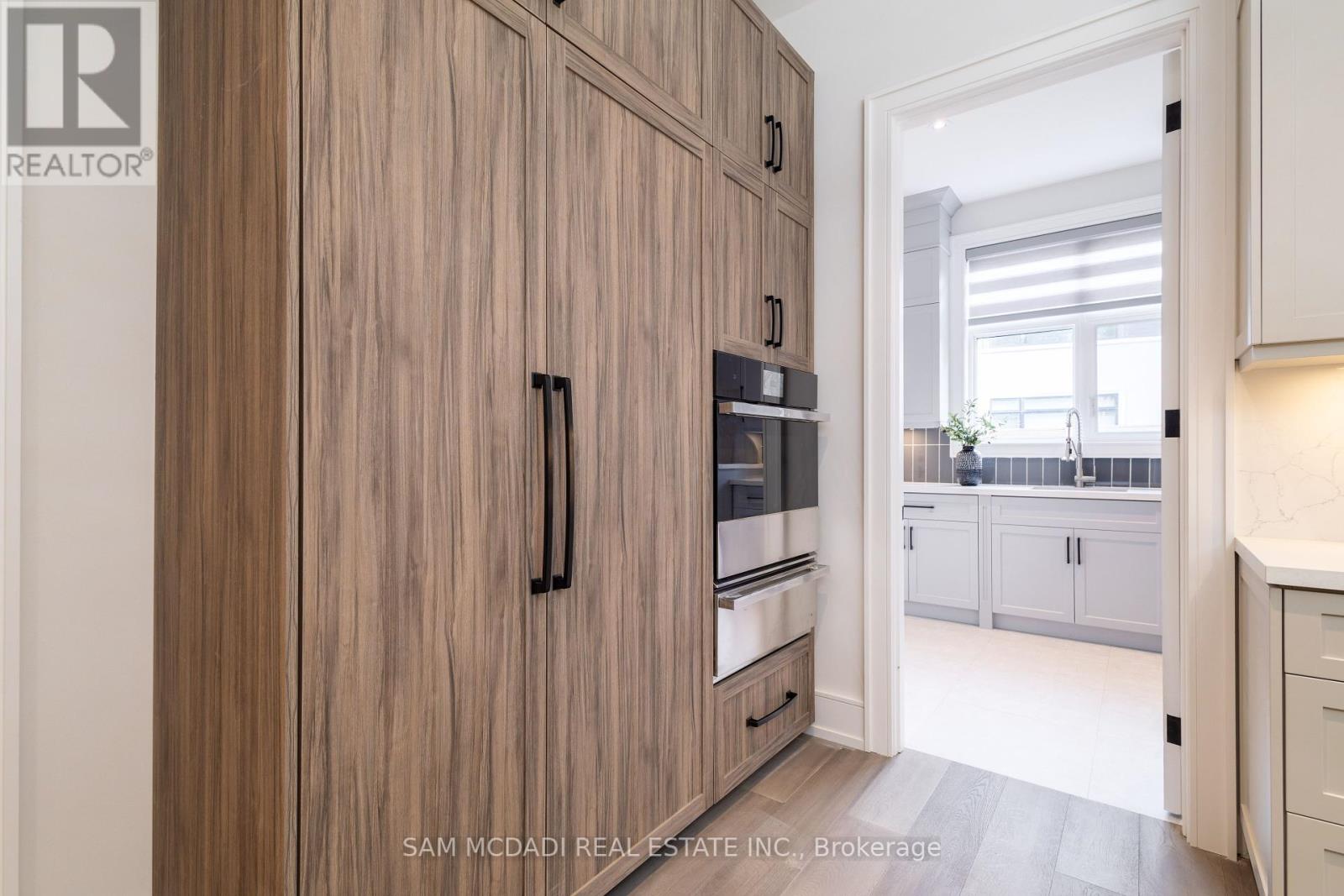 1615 Petrie Way, Mississauga, Ontario  L5J 1G8 - Photo 15 - W12131633
