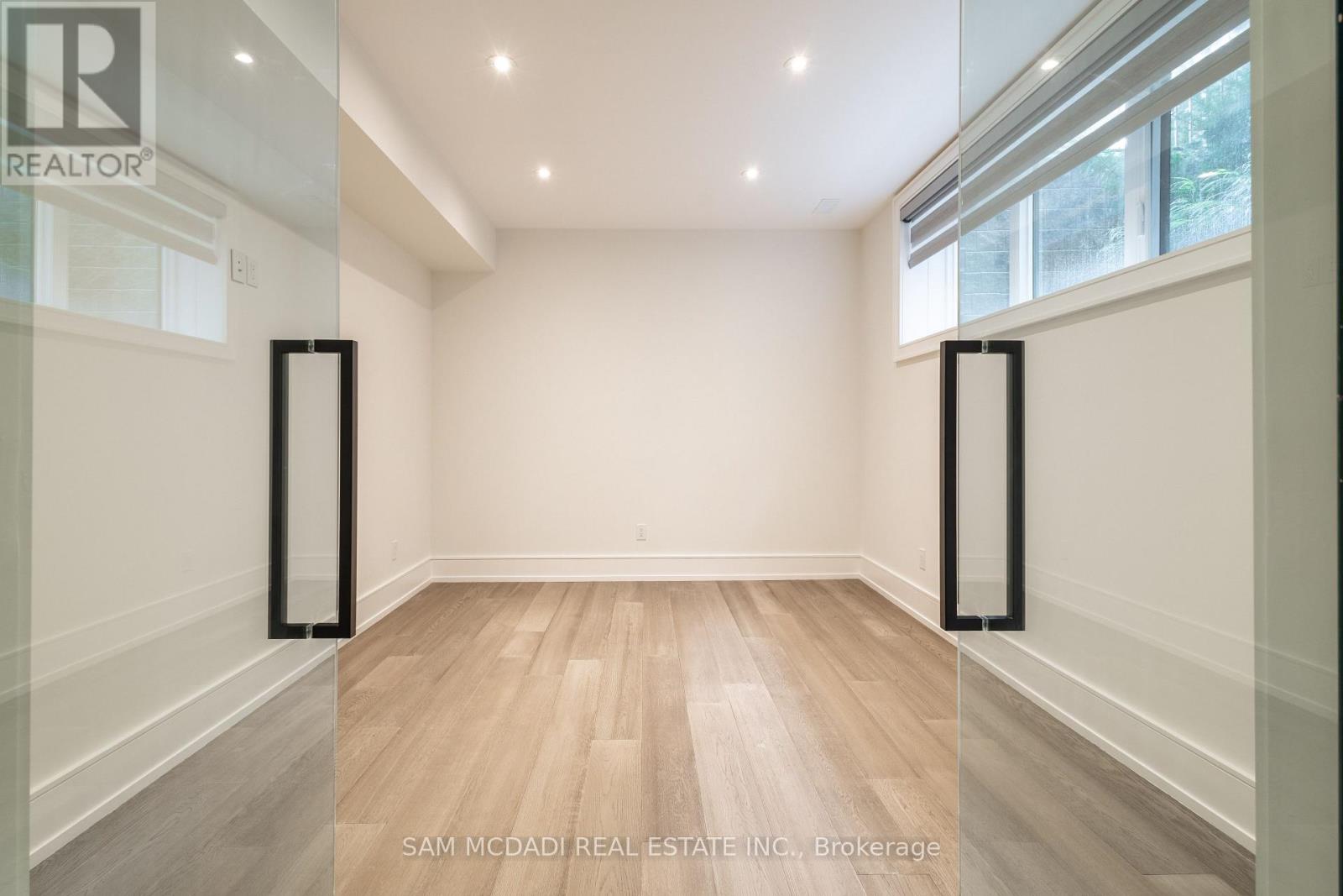 1615 Petrie Way, Mississauga, Ontario  L5J 1G8 - Photo 37 - W12131633