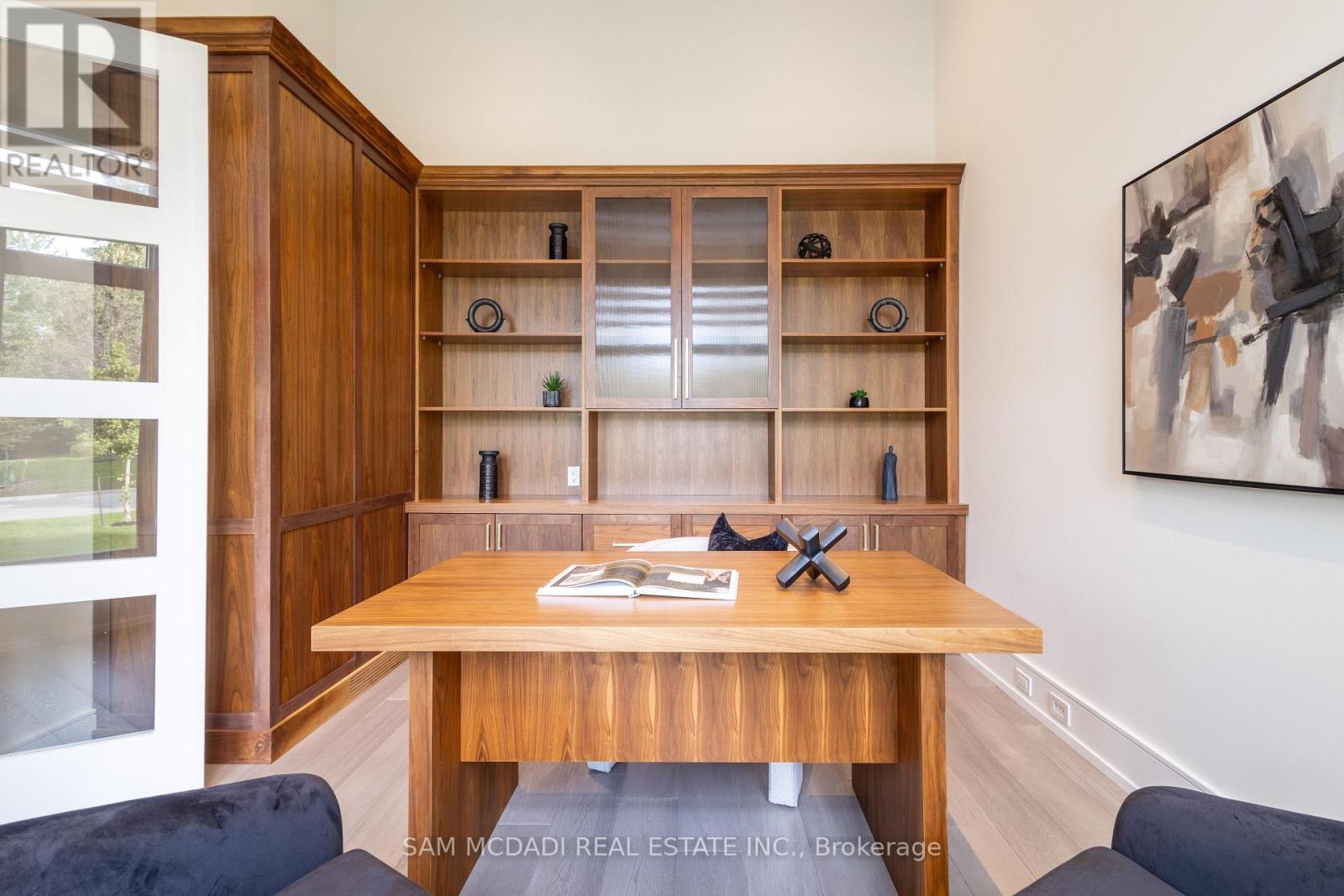 Property at 1615 PETRIE WAY image 5