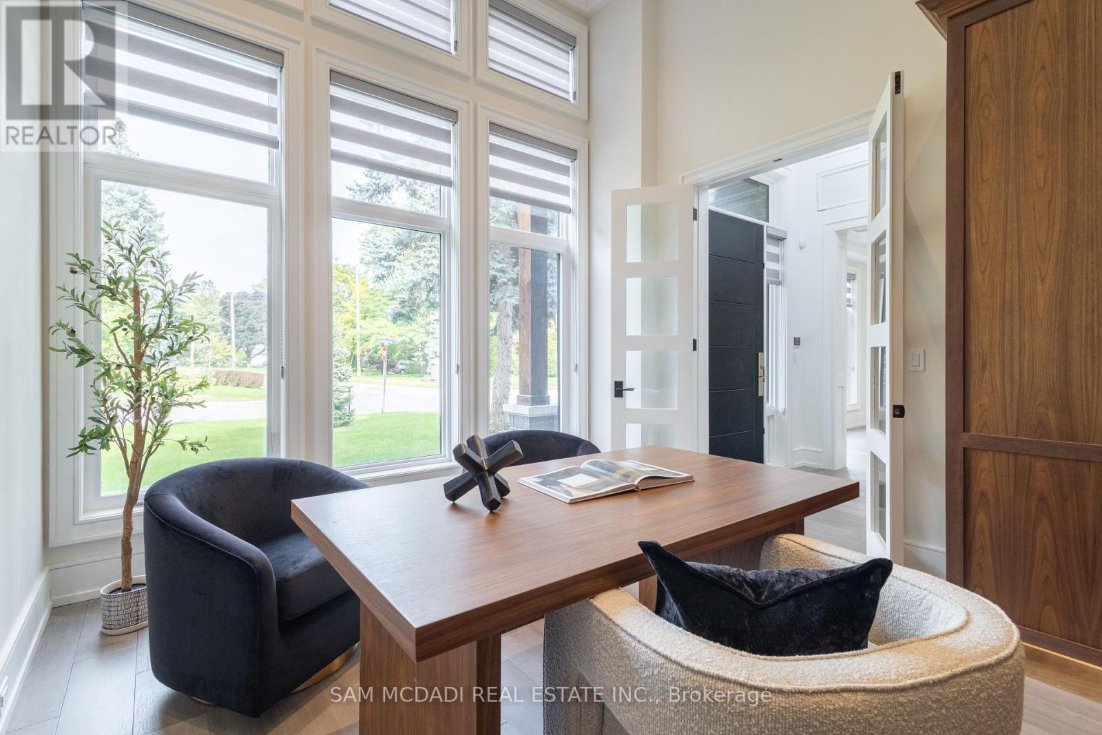 1615 Petrie Way, Mississauga, Ontario  L5J 1G8 - Photo 6 - W12131633