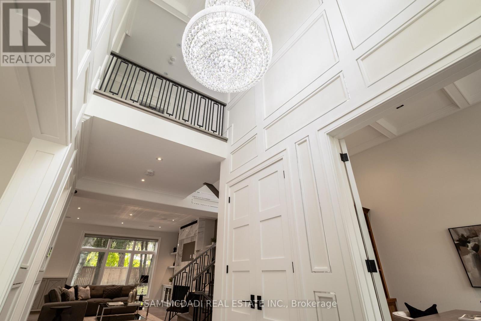 1615 Petrie Way, Mississauga, Ontario  L5J 1G8 - Photo 7 - W12131633