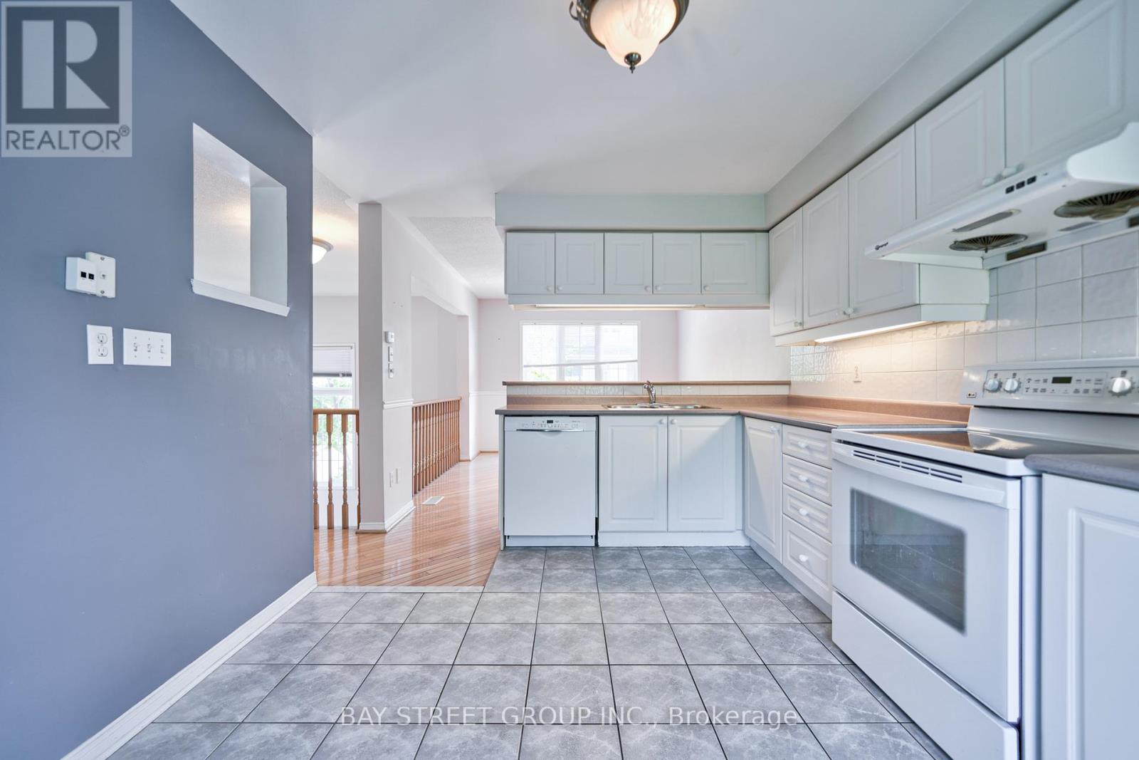 95 - 5535 Glen Erin Drive, Mississauga, Ontario  L5M 6H1 - Photo 24 - W12131636