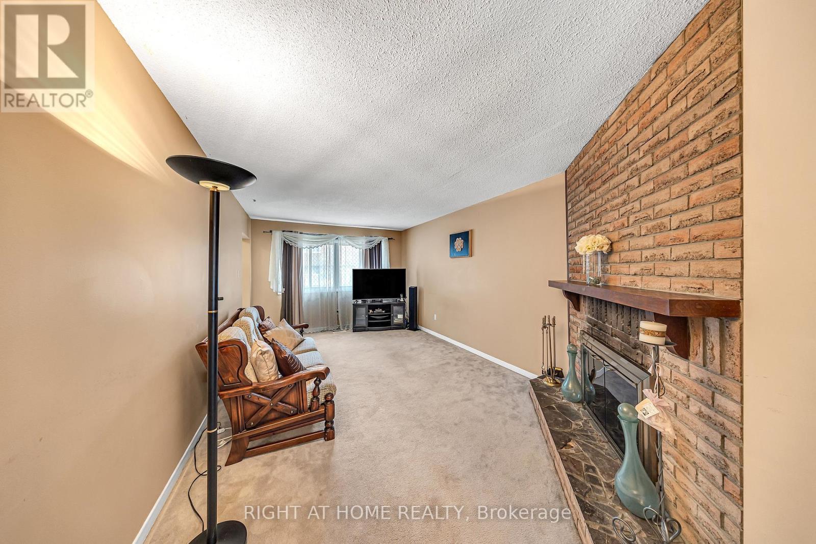 51 - 7030 Copenhagen Road, Mississauga, Ontario  L5N 2P3 - Photo 8 - W12131705