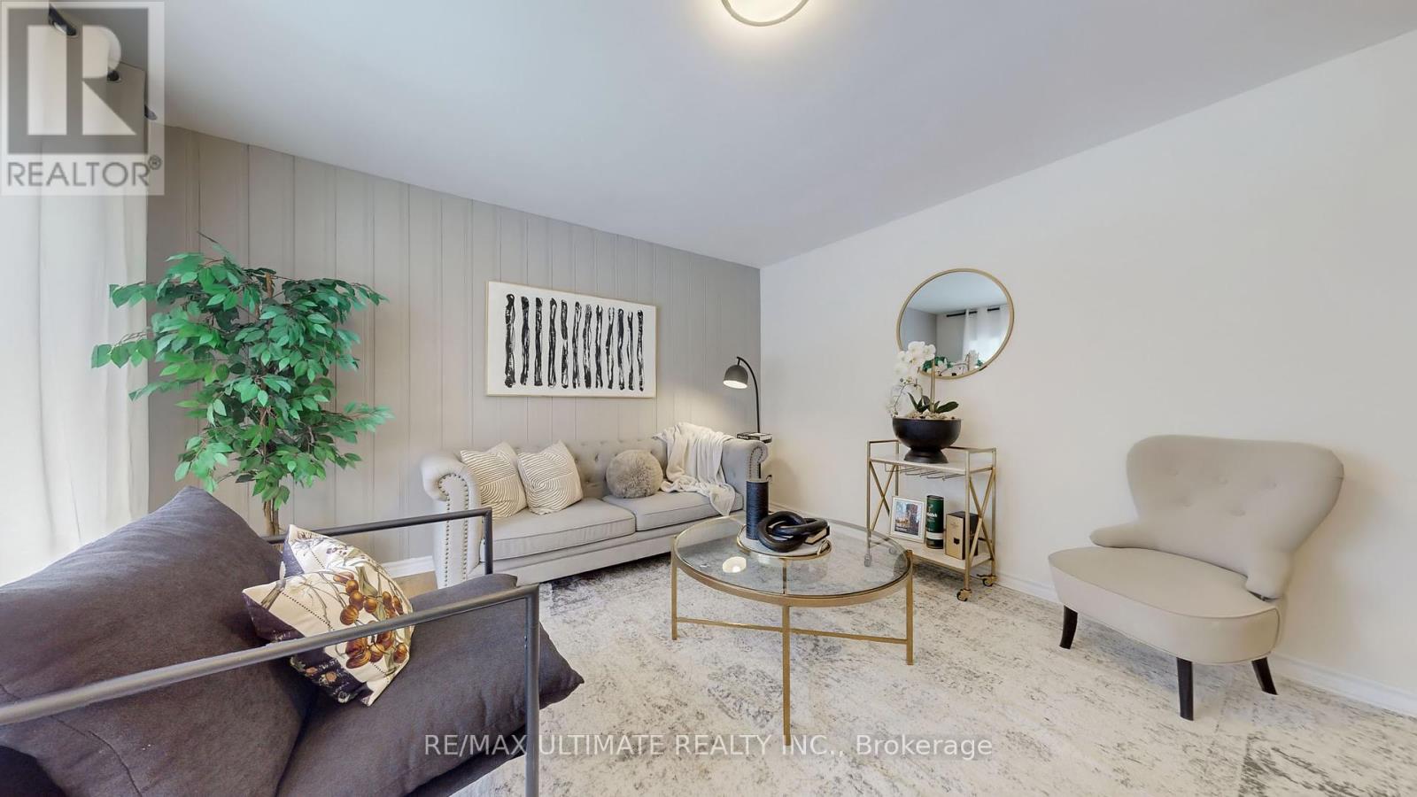 Property at 24 REXWAY DRIVE image 3