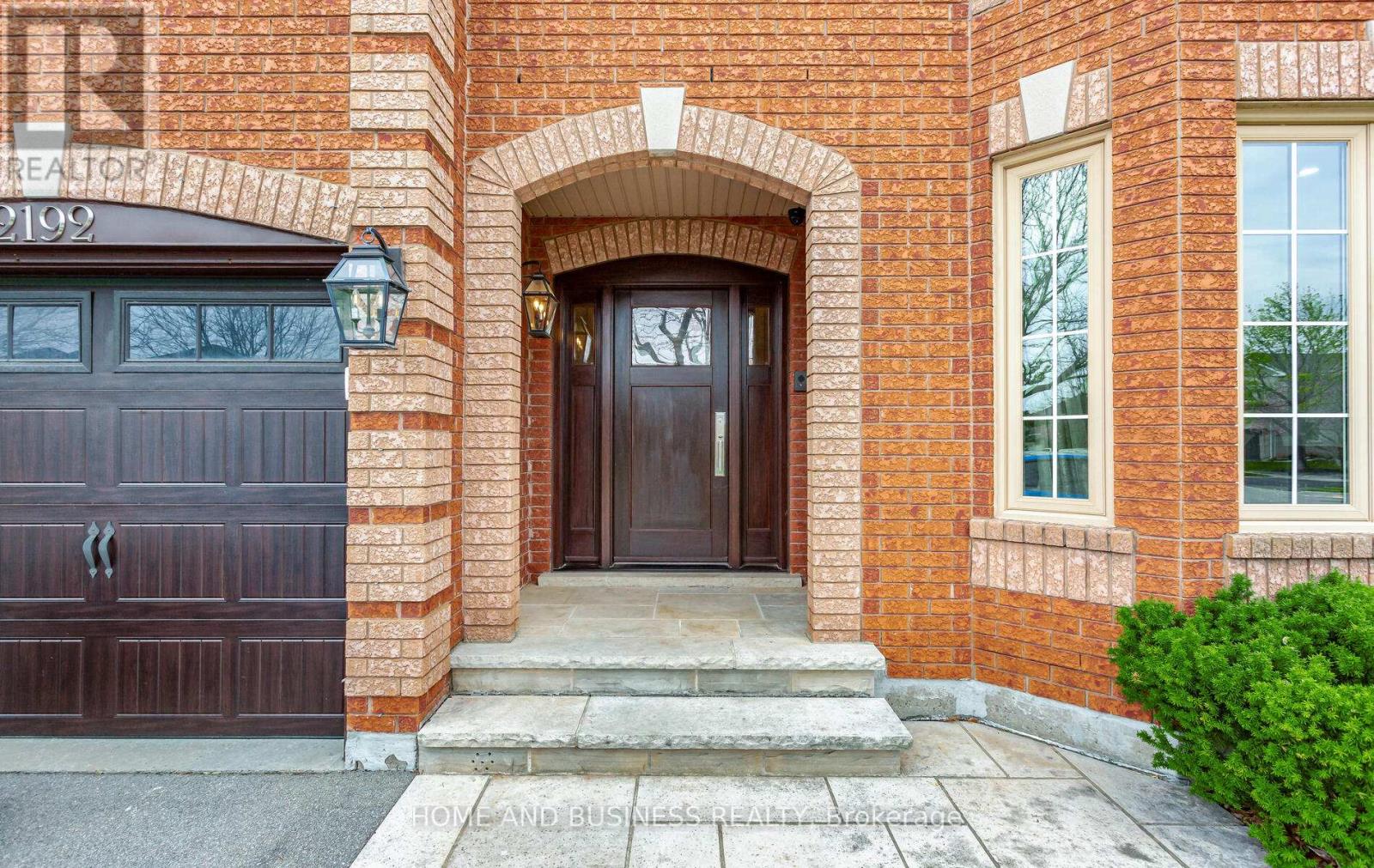 Property at 2192 OAKMEAD BOULEVARD image 1