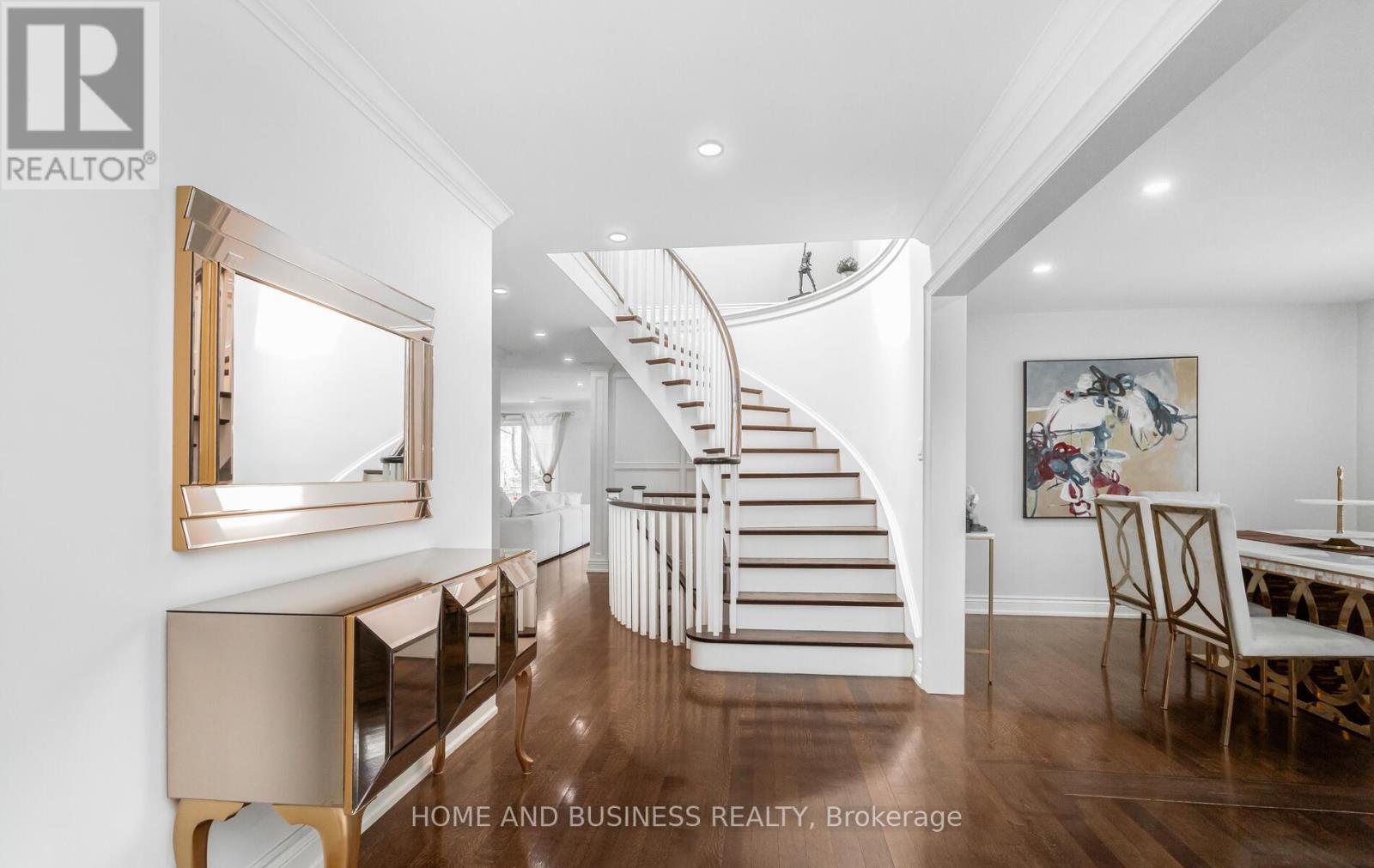 Property at 2192 OAKMEAD BOULEVARD image 3
