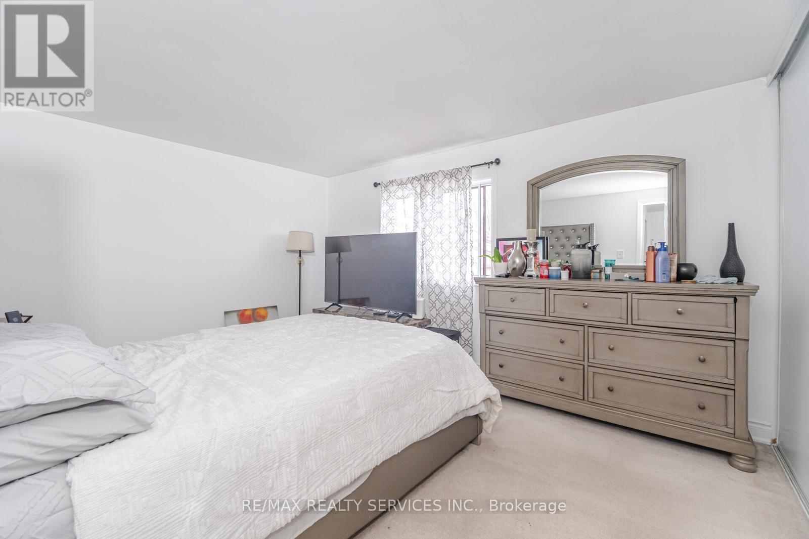 44 Carleton Place, Brampton, Ontario  L6T 3Z4 - Photo 14 - W12131818